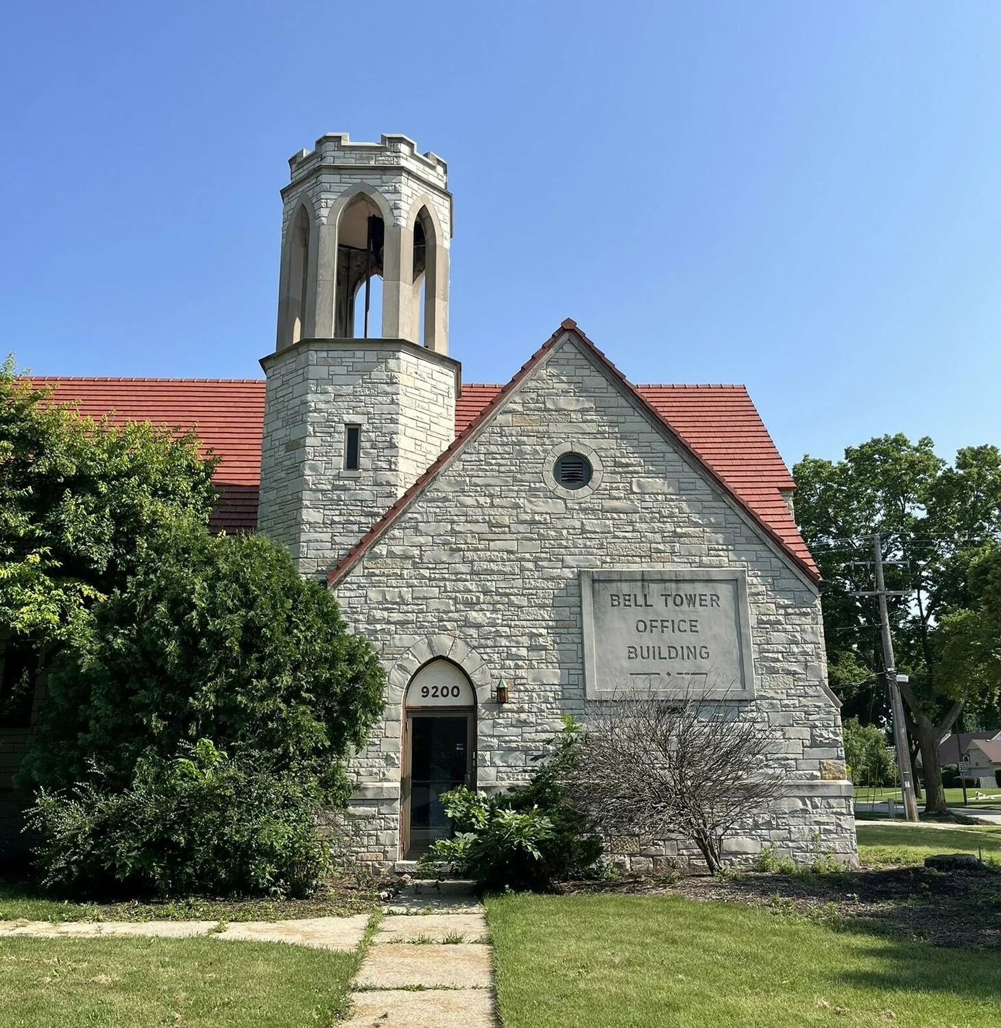 9200 (9210) W North Avenue — Sale in Wauwatosa, WI, photo 2 of 5