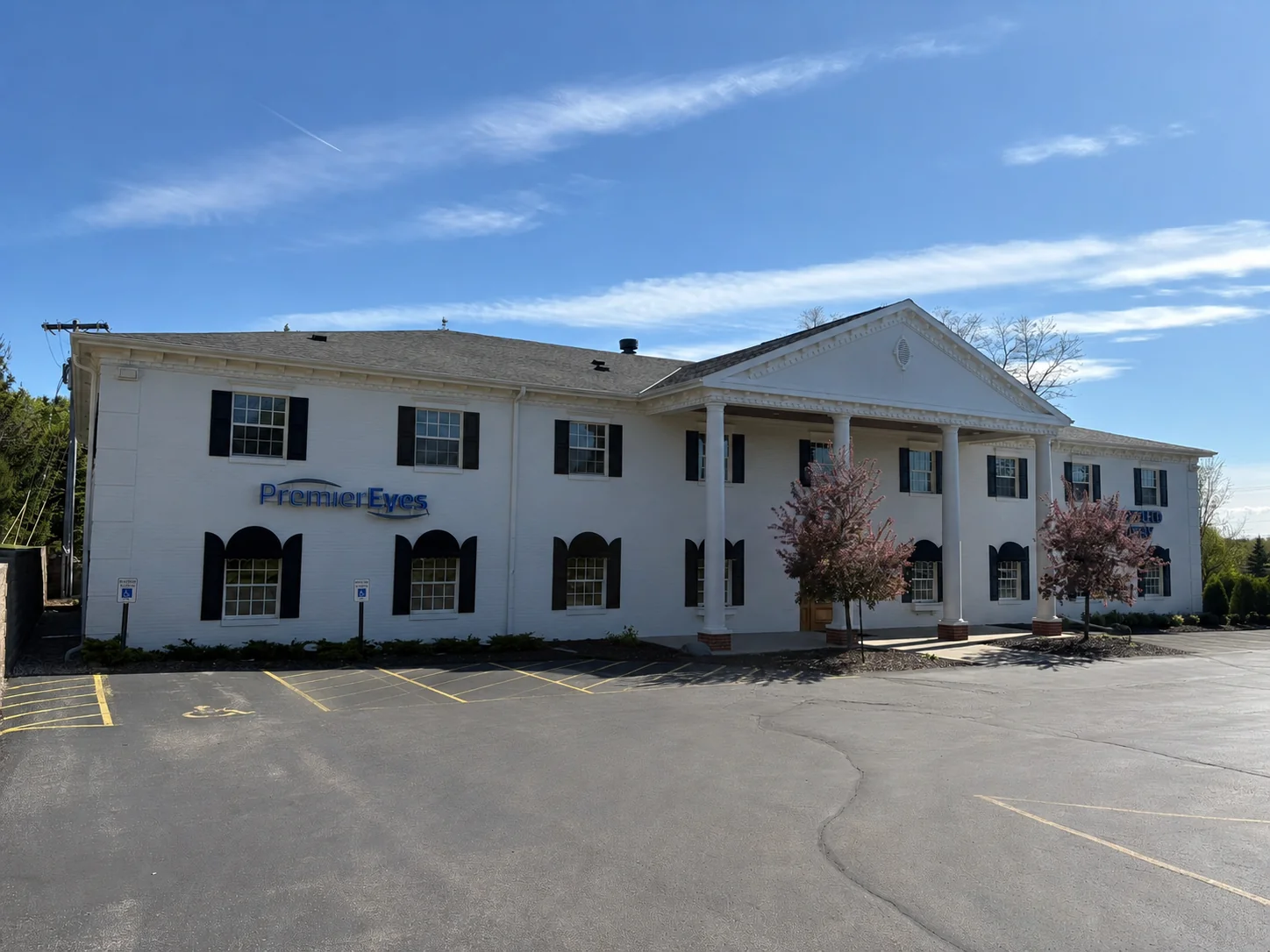 Burleigh Professional — Lease in Brookfield, WI, photo 1 of 7