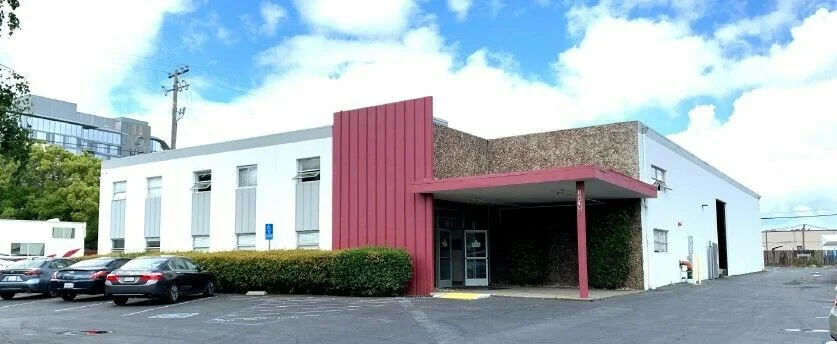1215 Chrysler Dr — Lease in Menlo Park, CA, photo 1 of 3