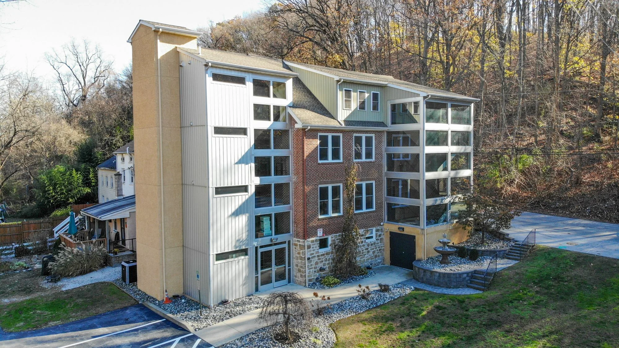 14 & 16 Balligomingo Road — Lease in Conshohocken, PA, photo 2 of 8