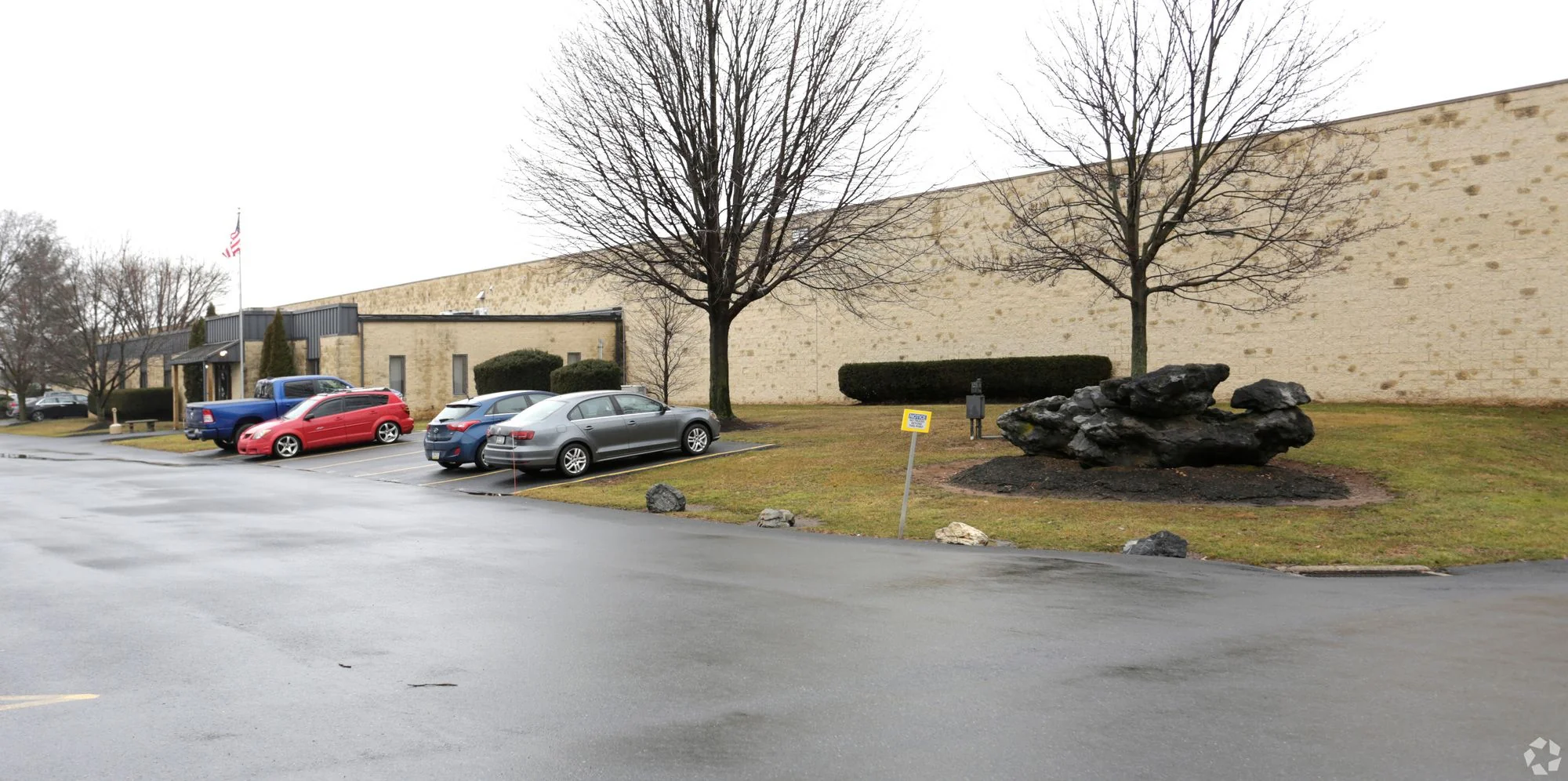 Palmer Industrial Park — Lease in Easton, PA, photo 4 of 8