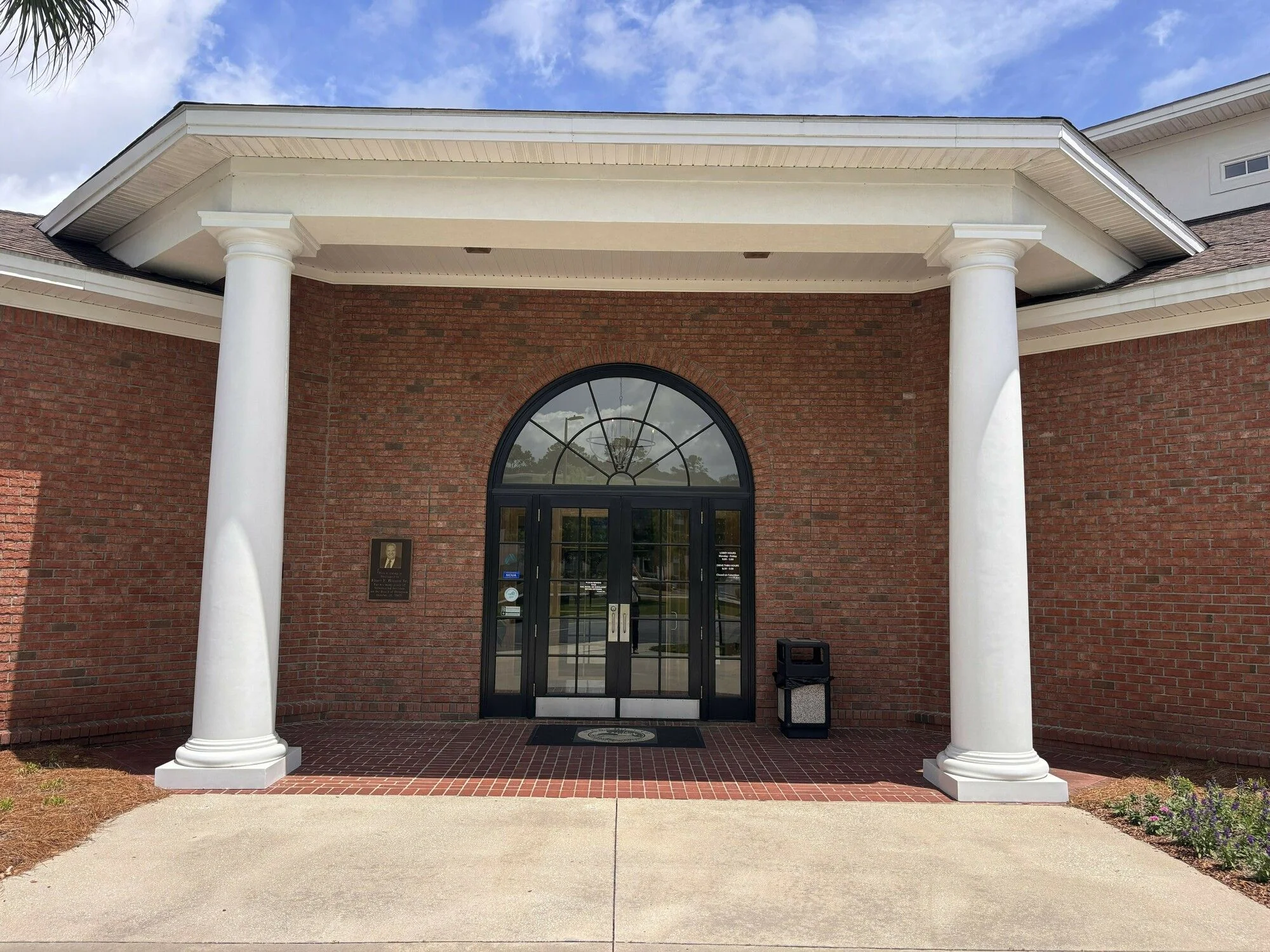 227 Gateway Center Blvd. — Lease in Brunswick, GA, photo 2 of 8