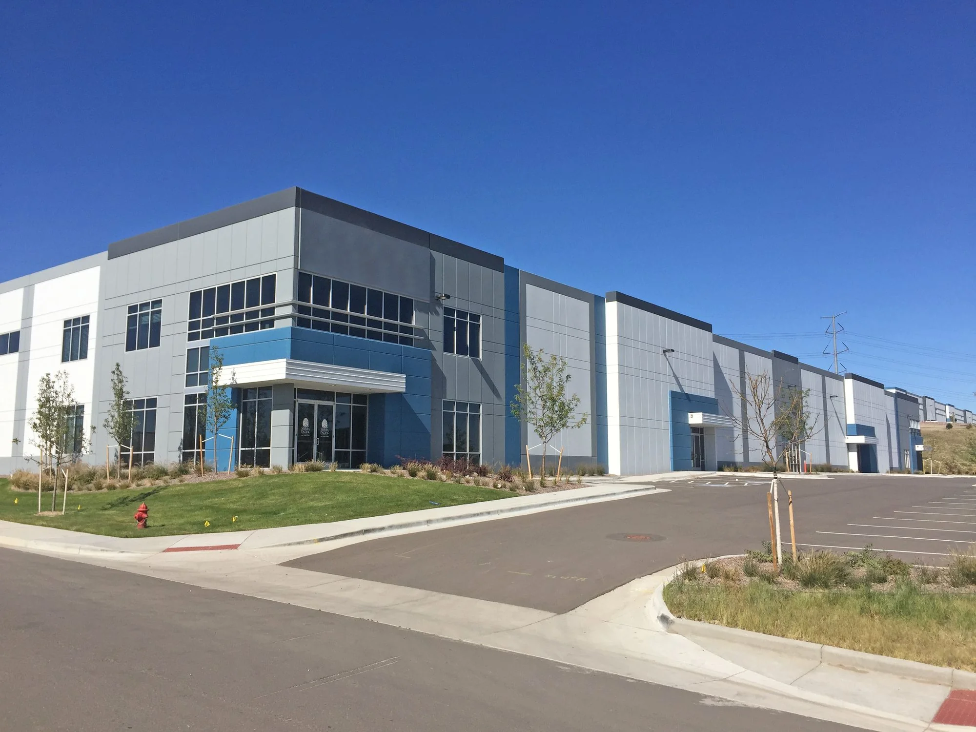 635 E 52nd Ave — Lease in Denver, CO, photo 1 of 2