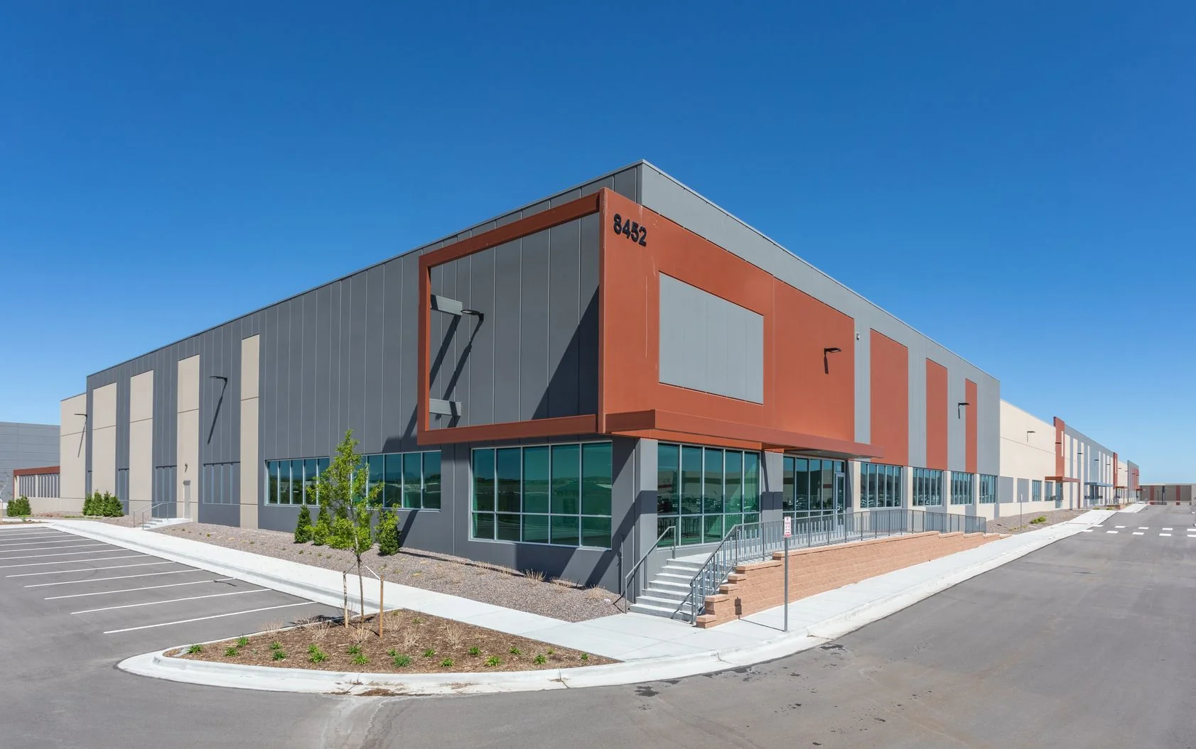 8452 Highfield Pkwy — Lease in Englewood, CO, photo 1 of 5
