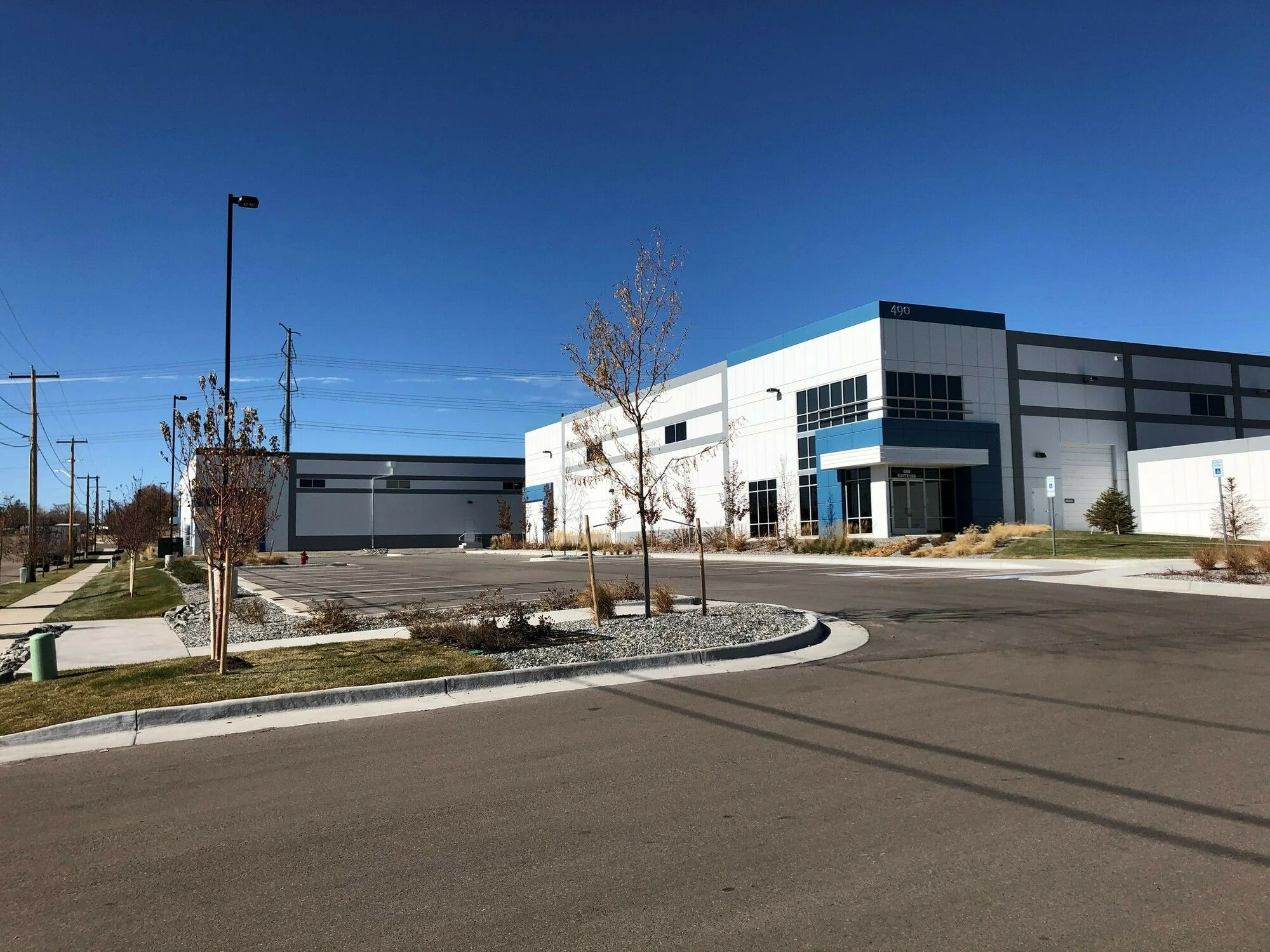 Crossroads Commerce Park, Building 8 — Lease in Denver, CO, photo 2 of 3