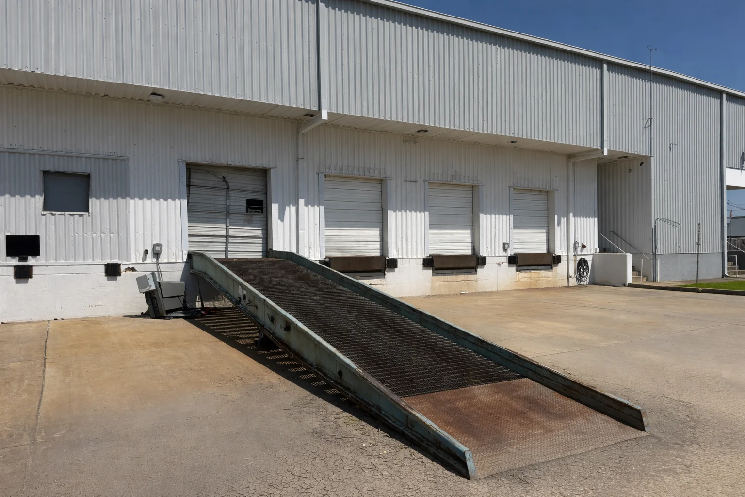 508 Time Saver Ave — Lease in Harahan, LA, photo 2 of 8