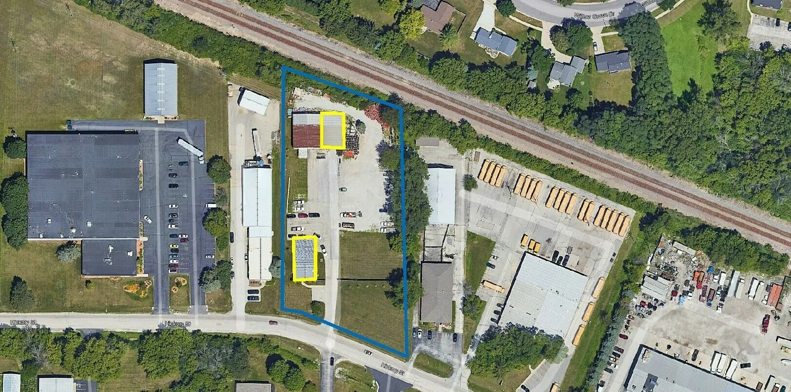 1265 Hickory St — Lease in Pewaukee, WI, photo 1 of 1