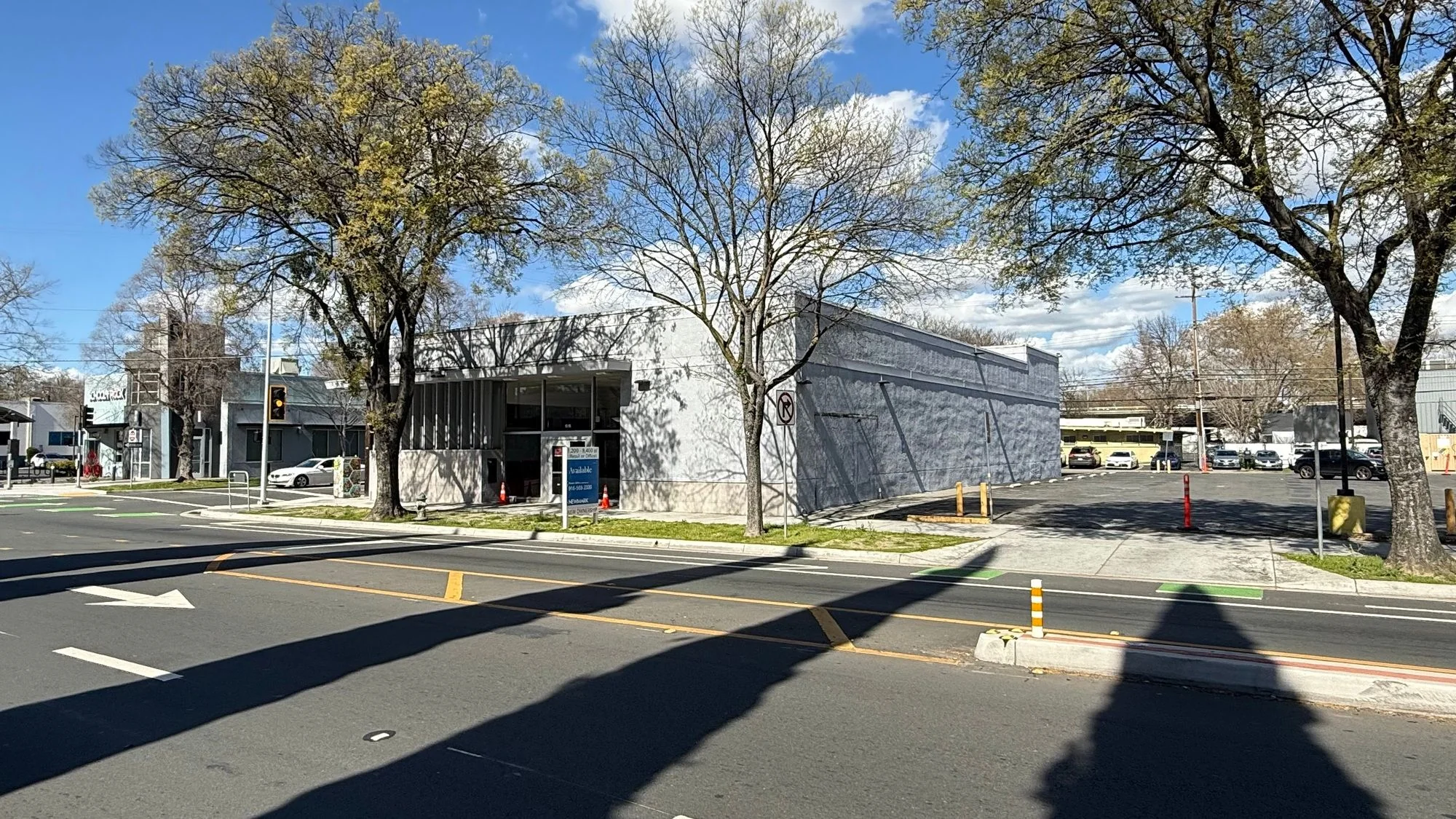The BAT — Lease in Sacramento, CA, photo 4 of 7