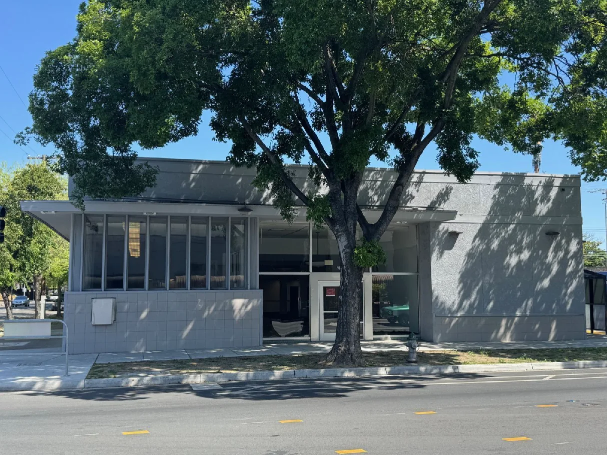 The BAT — Lease in Sacramento, CA, photo 5 of 7