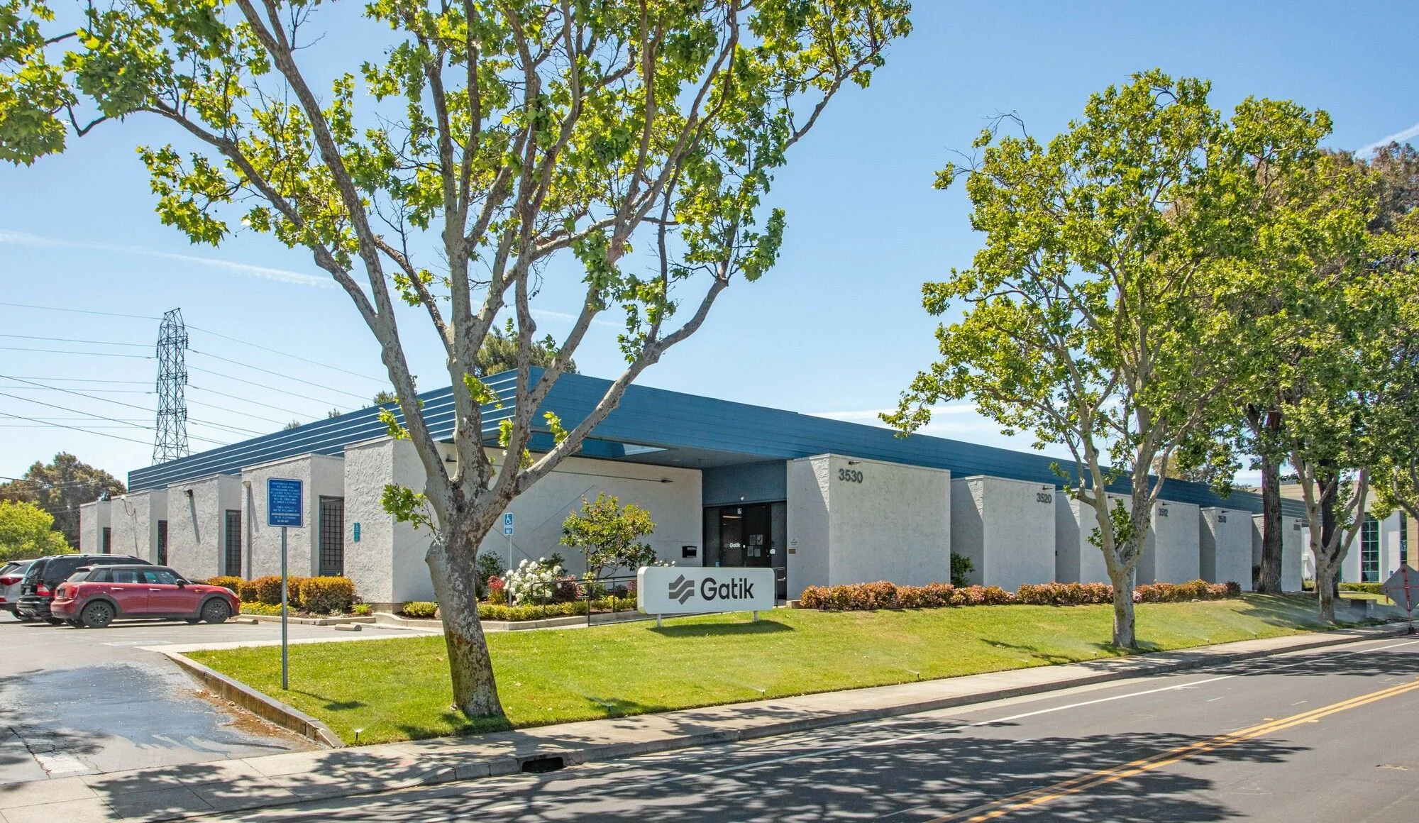 3530 W Bayshore Road — Lease in Palo Alto, CA, photo 1 of 2