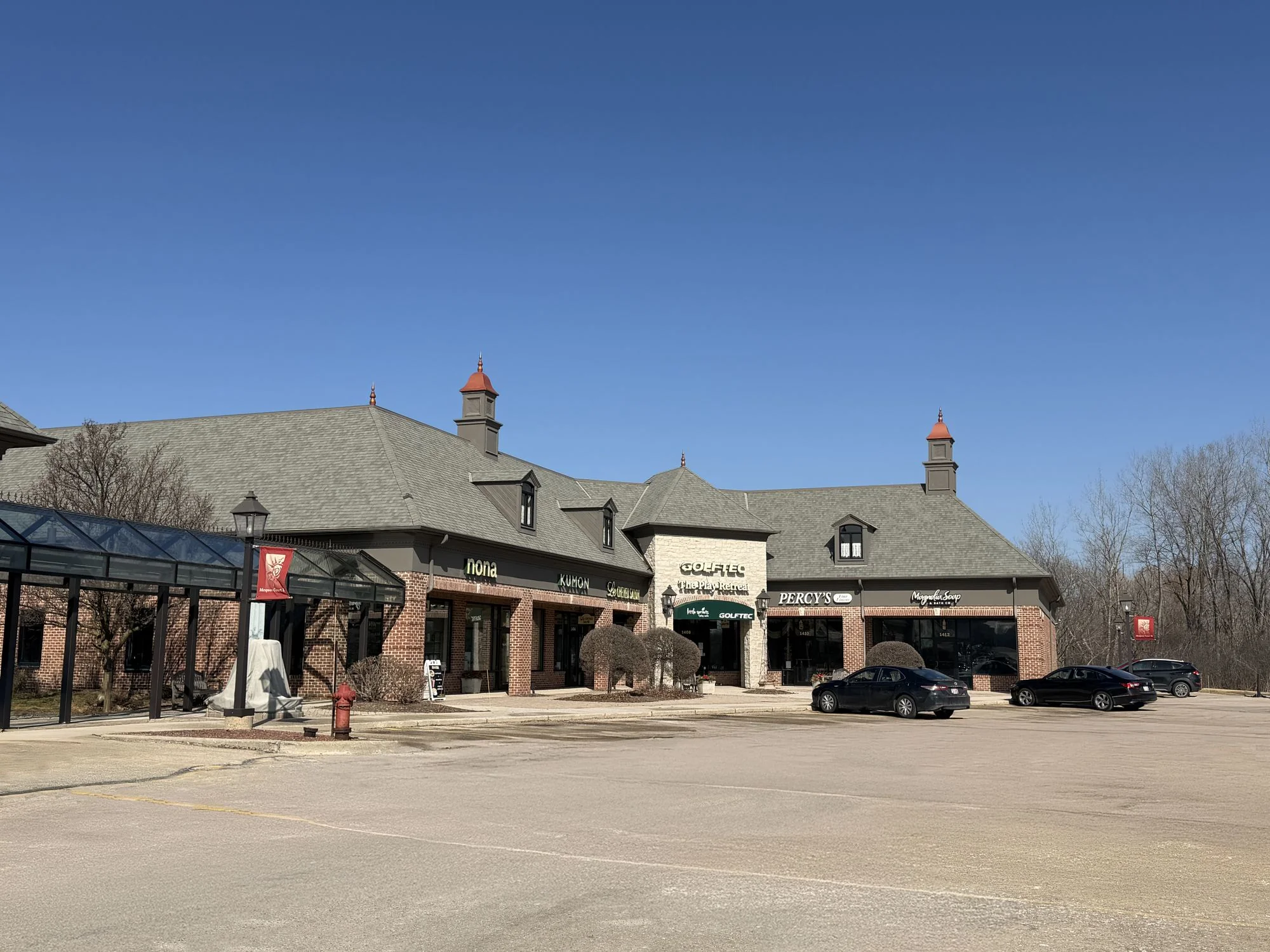 Concord Court — Lease in Mequon, WI, photo 2 of 3