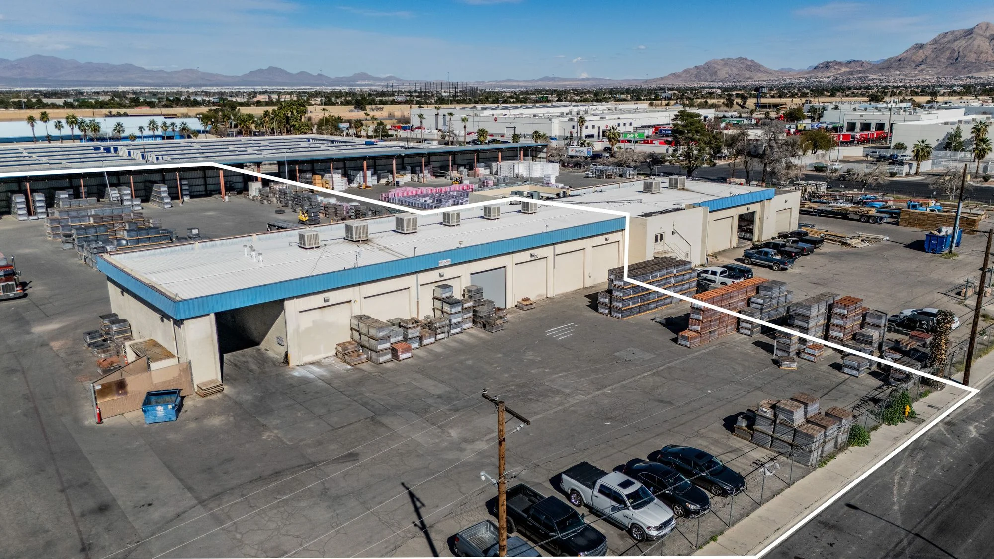 9,000 SF on 2.30 Acres - 101 Mojave — Lease in Las Vegas, NV, photo 3 of 5