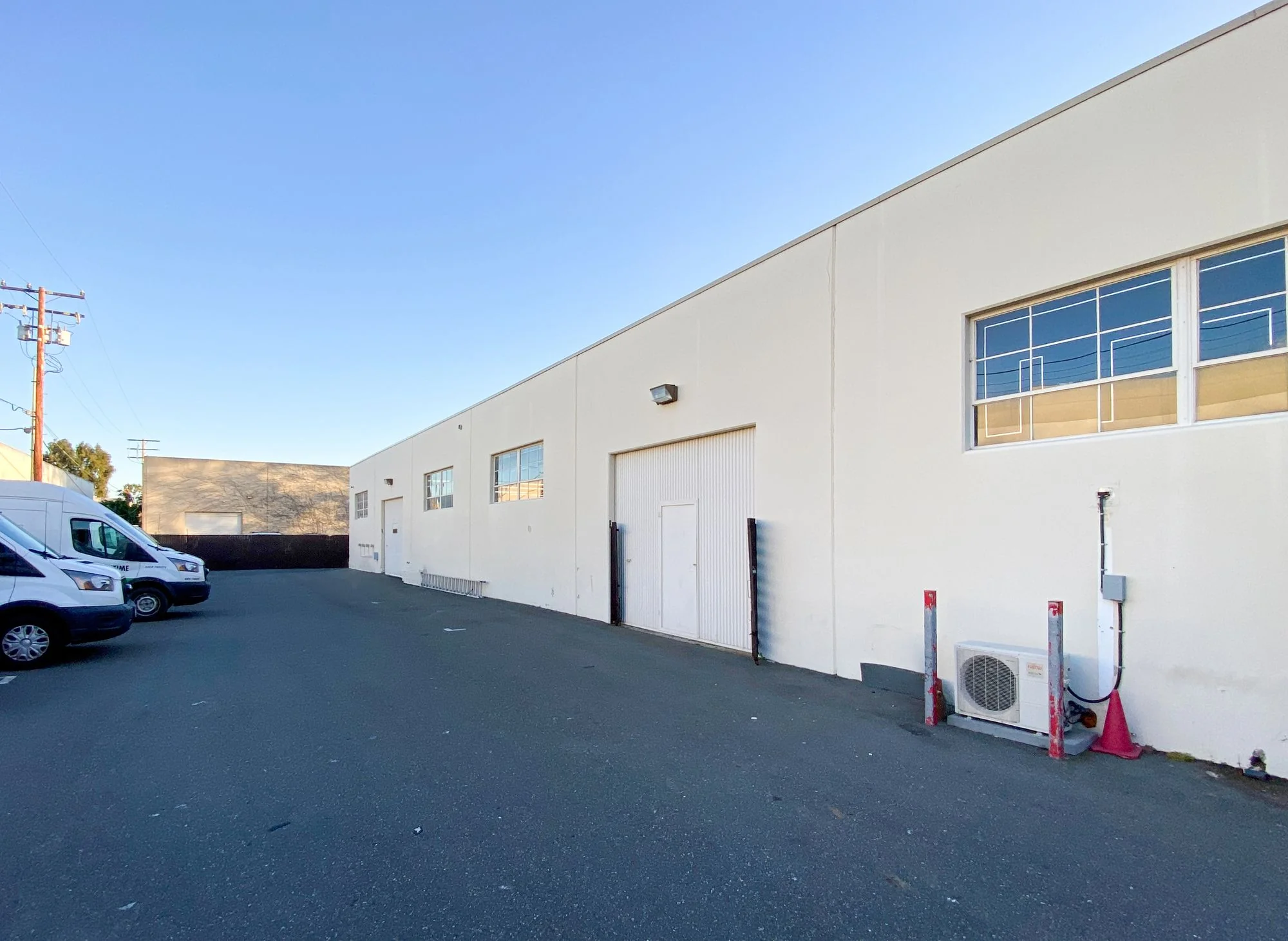 1821 McGaw Avenue — Lease in Irvine, CA, photo 2 of 4