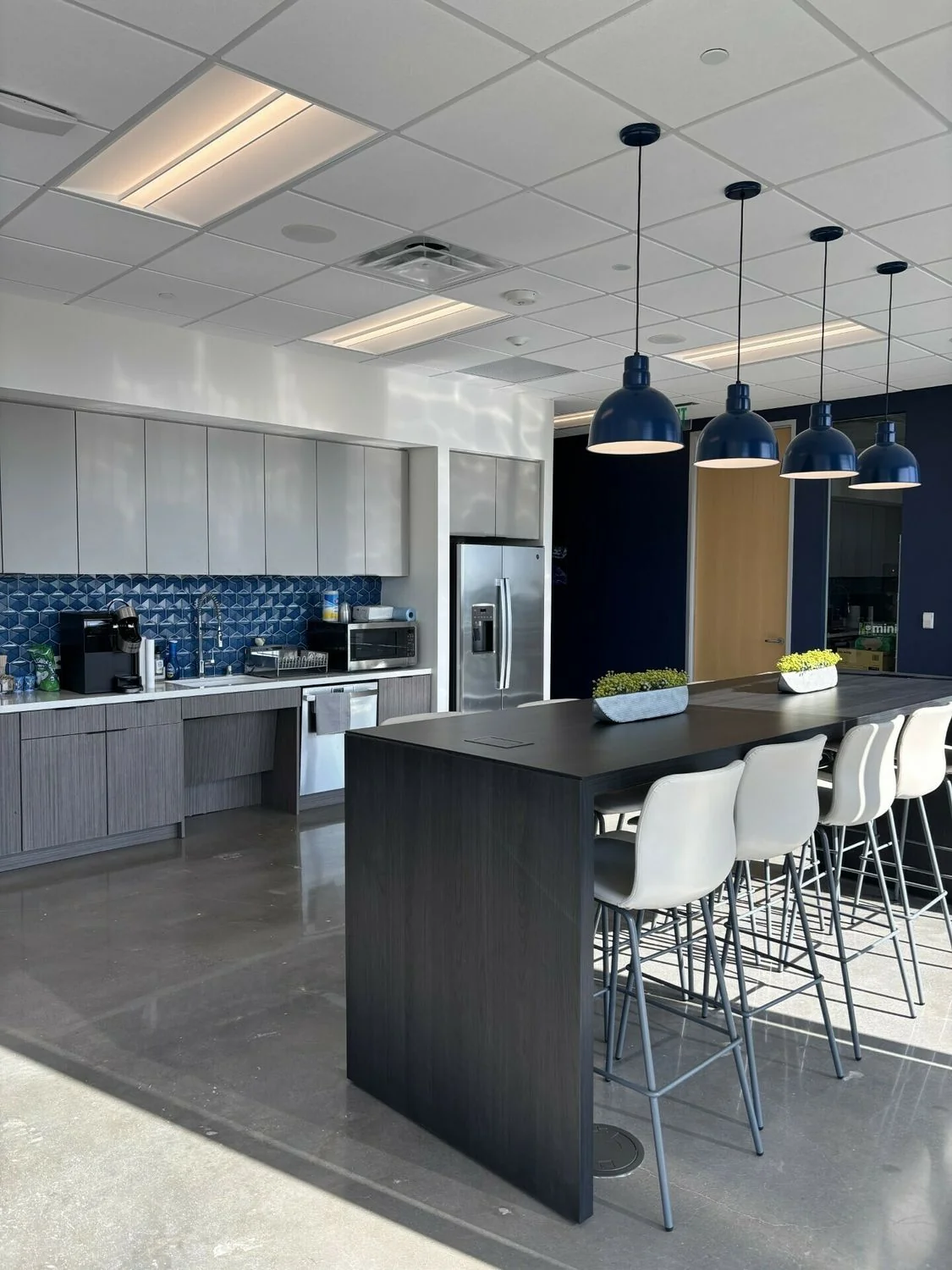 Granite Six — Lease in Plano, TX, photo 3 of 8