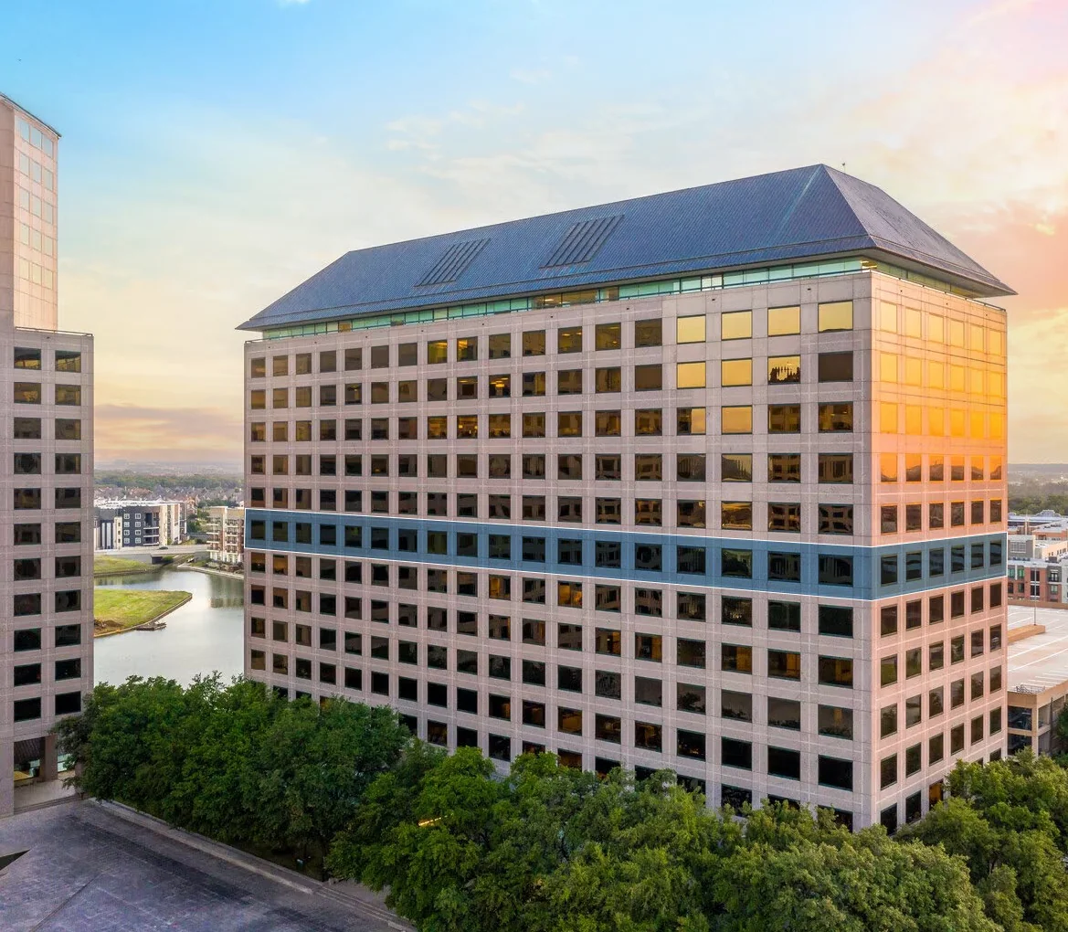 Williams Square — Lease in Irving, TX, photo 1 of 8