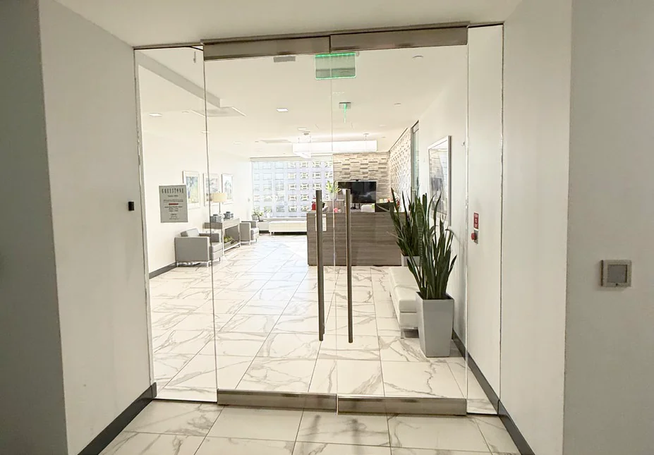 Williams Square — Lease in Irving, TX, photo 5 of 8