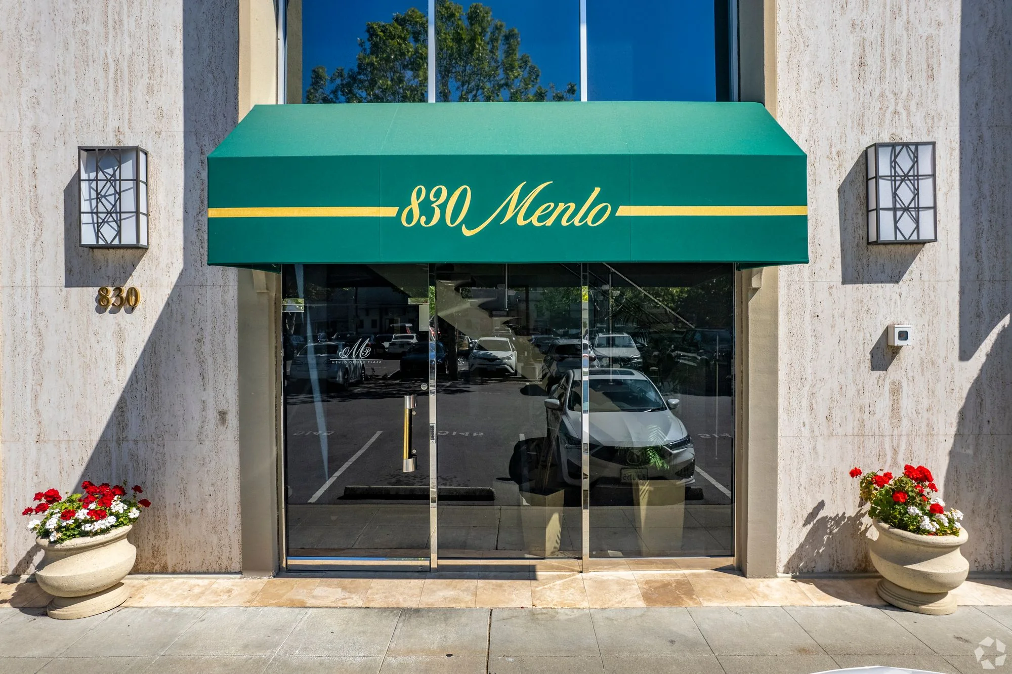 800 Menlo Avenue — Lease in Menlo Park, CA, photo 2 of 3