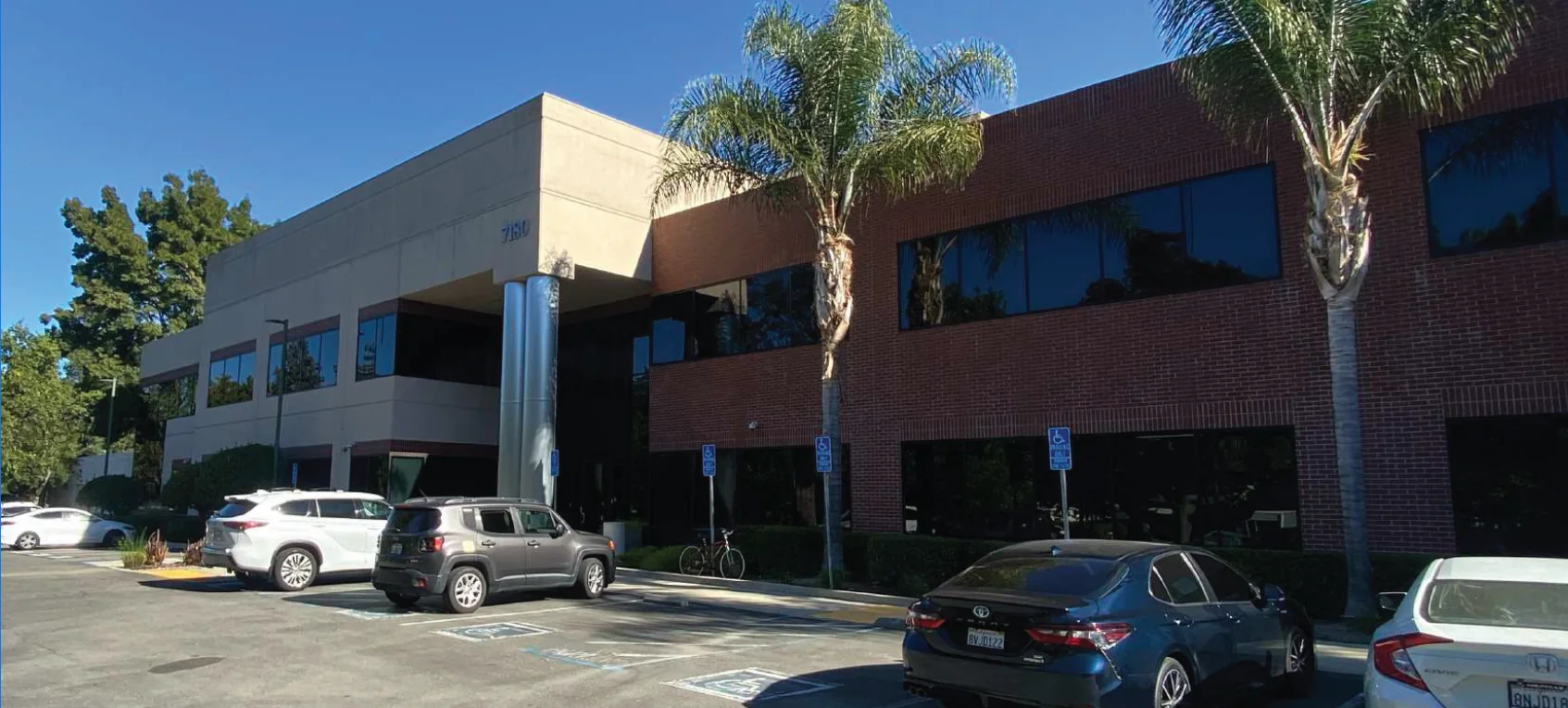 7180 Koll Center Pkwy — Lease in Pleasanton, CA, photo 1 of 2
