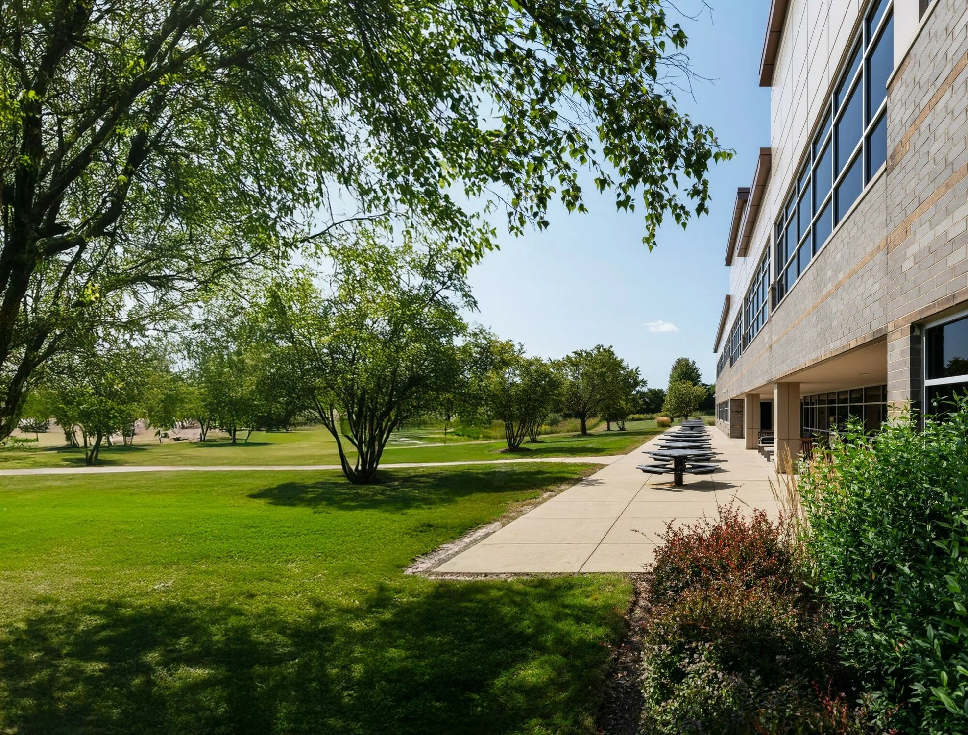 Office / Flex / R&D Available for Lease or Sale — Lease in Oak Creek, WI, photo 3 of 7