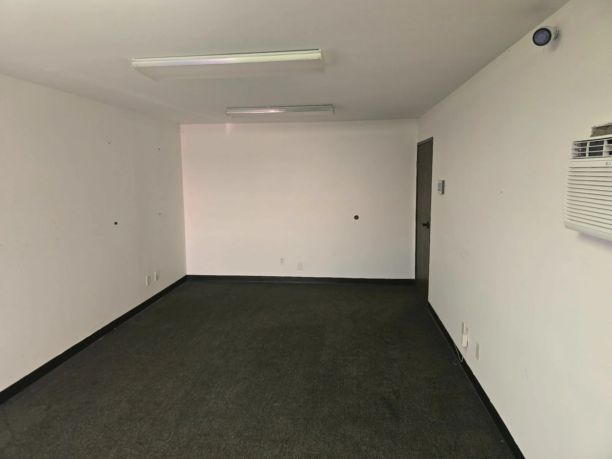 24418 S Main St, Suite 412 Sublease — Lease in Carson, CA, photo 5 of 8