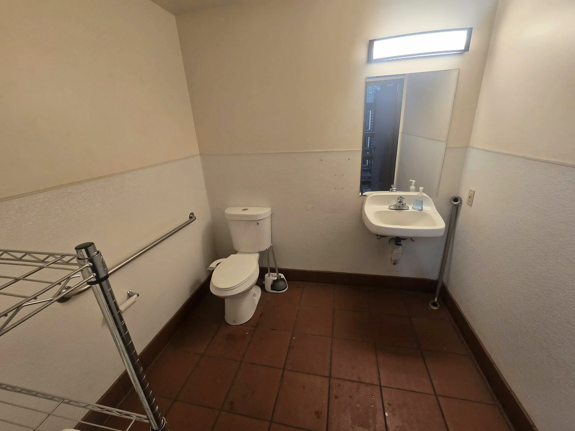 24418 S Main St, Suite 412 Sublease — Lease in Carson, CA, photo 7 of 8