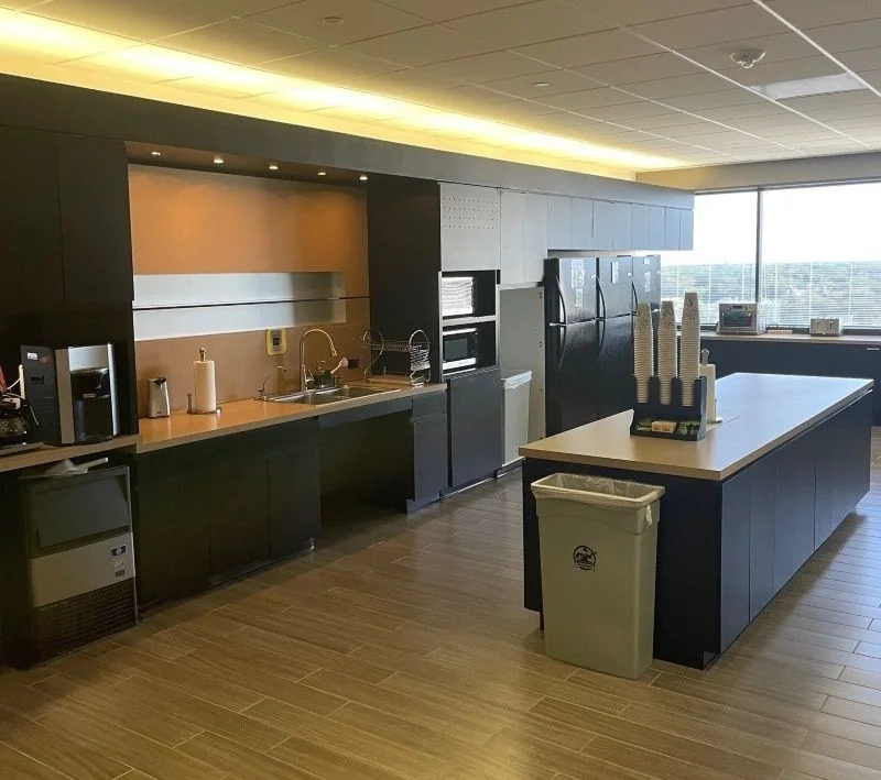 1 Sugar Creek Center - Comerica Bank Building — Lease in Sugar Land, TX, photo 5 of 8
