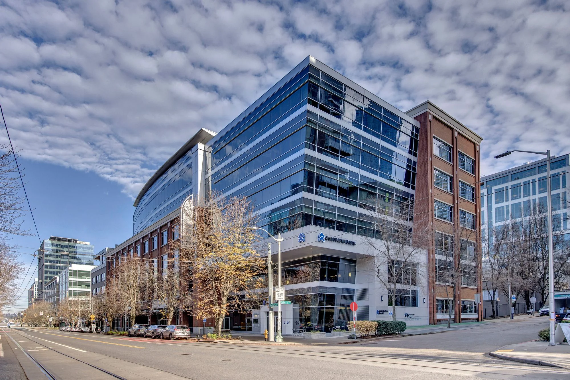 202 Westlake Ave N — Lease in Seattle, WA, photo 1 of 3