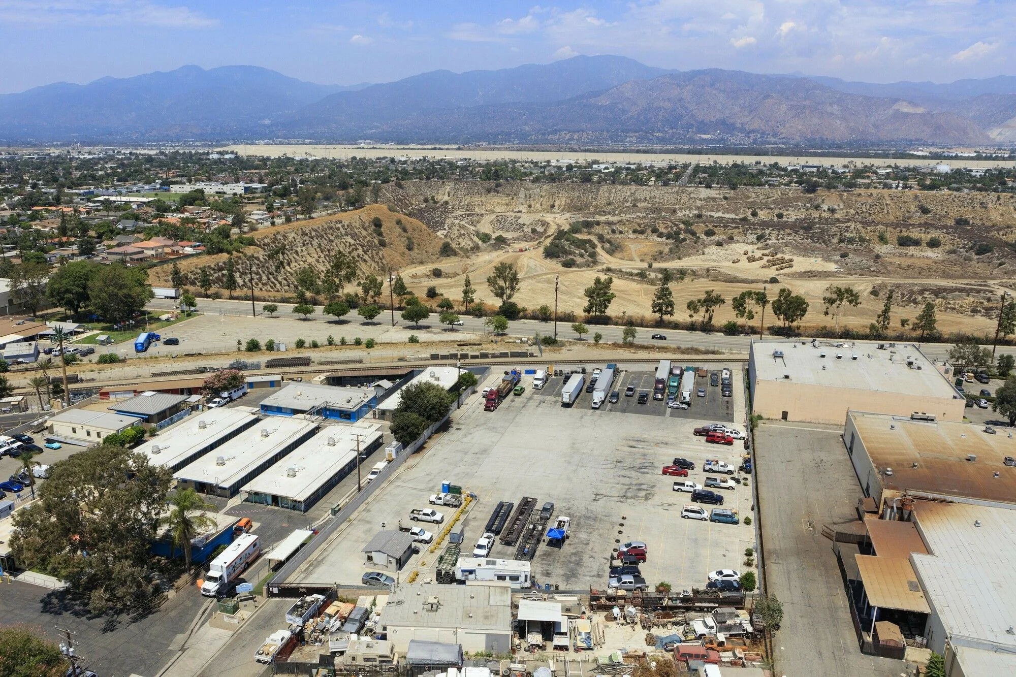Elton Yard — Lease in Baldwin Park, CA, photo 3 of 3