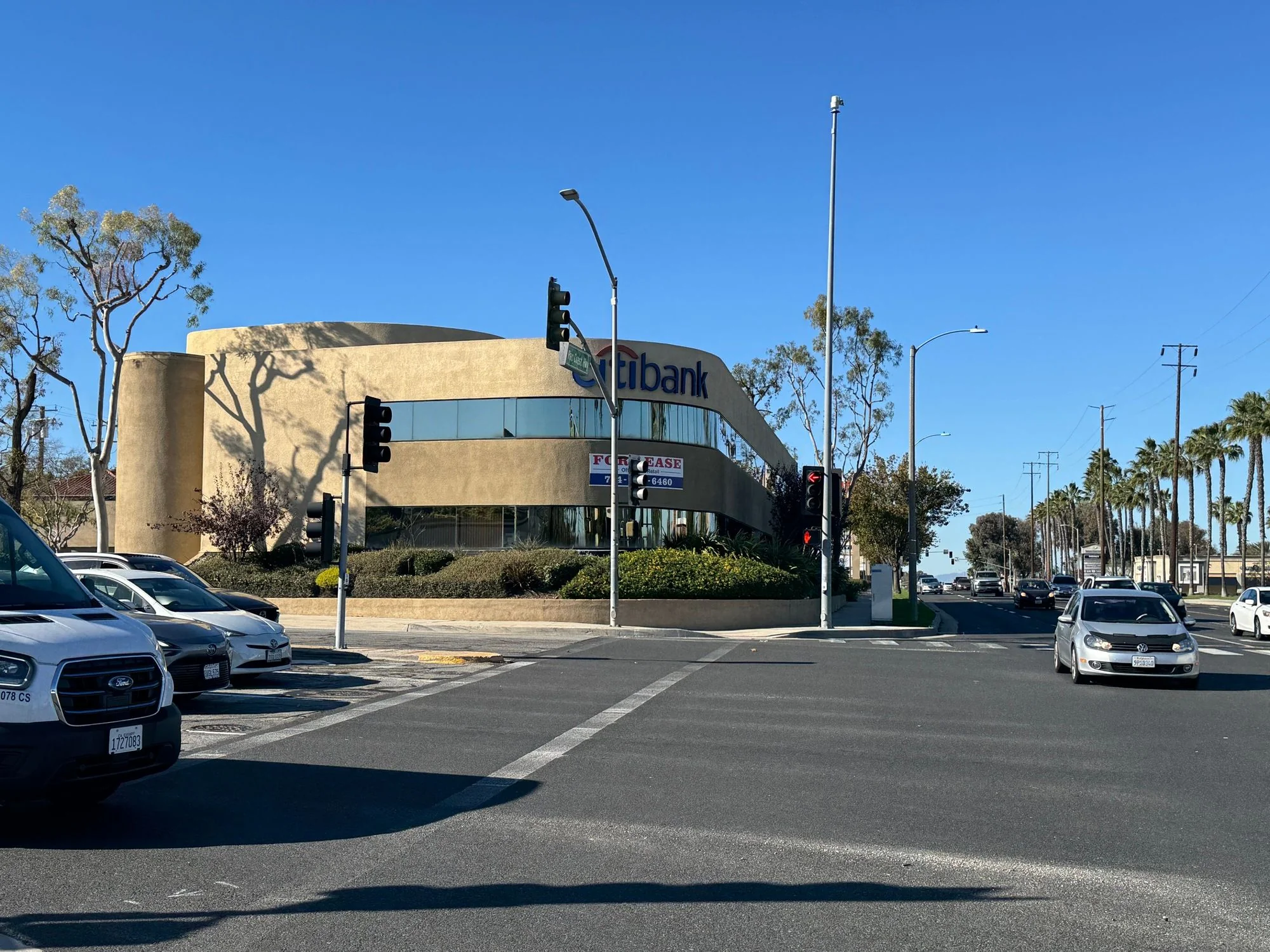 2700 S. Pacific Coast Hwy. — Lease in Torrance, CA, photo 3 of 8