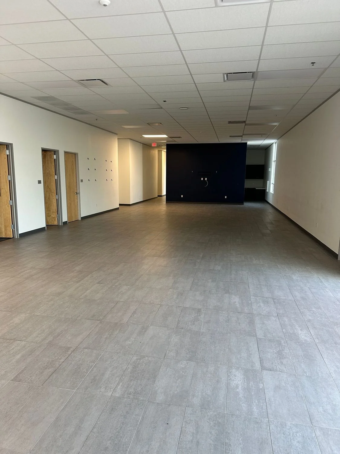 8001 Industry Way, Bldg 5 — Lease in Austin, TX, photo 6 of 8