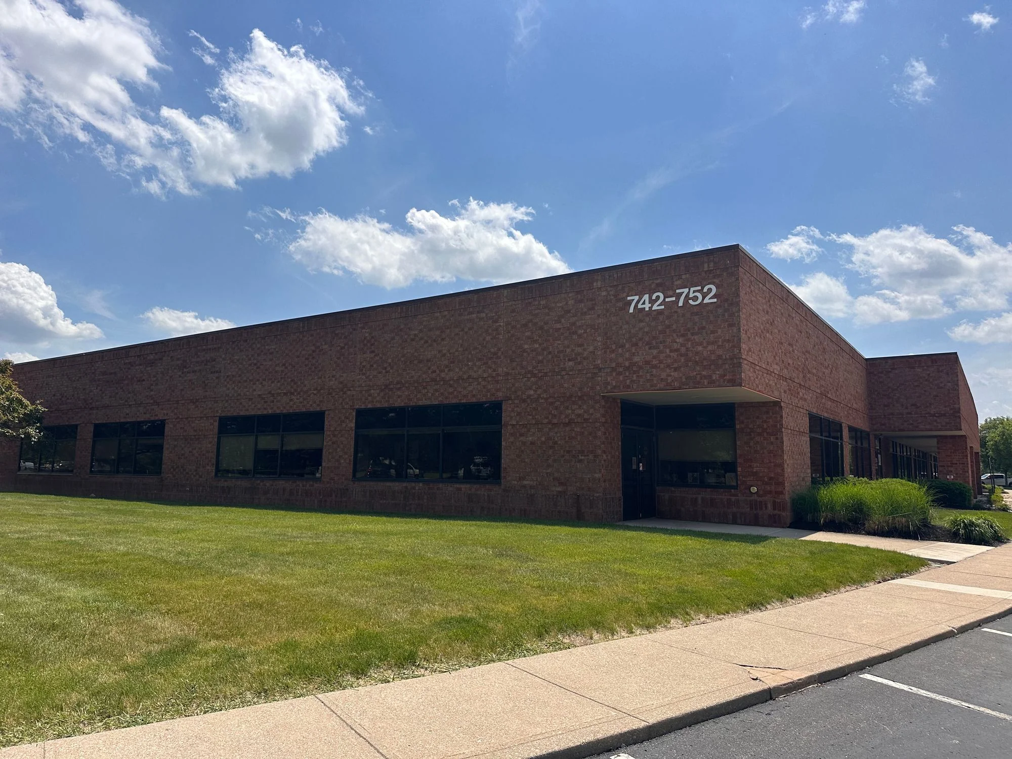 Brooksedge Corporate Center - office for sale in westerville, OH