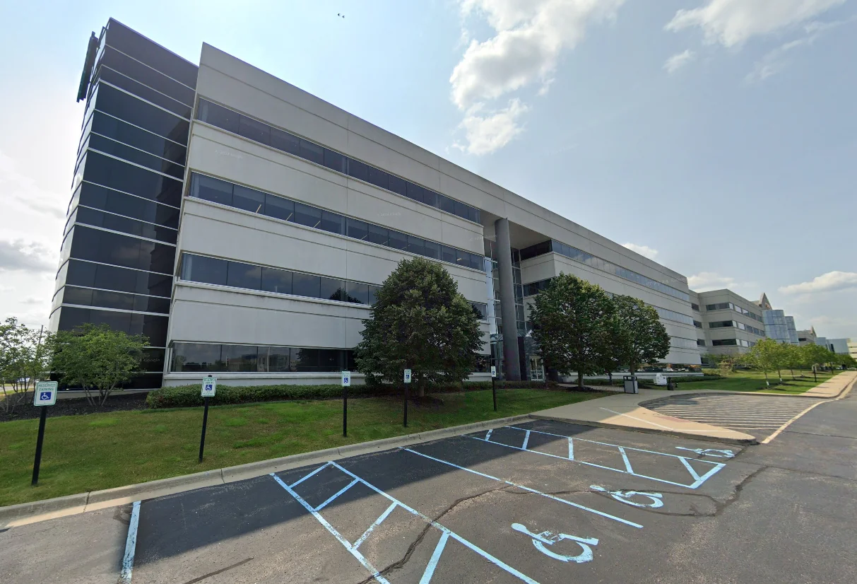 Seven Mile Crossing III — Lease in Livonia, MI, photo 1 of 1