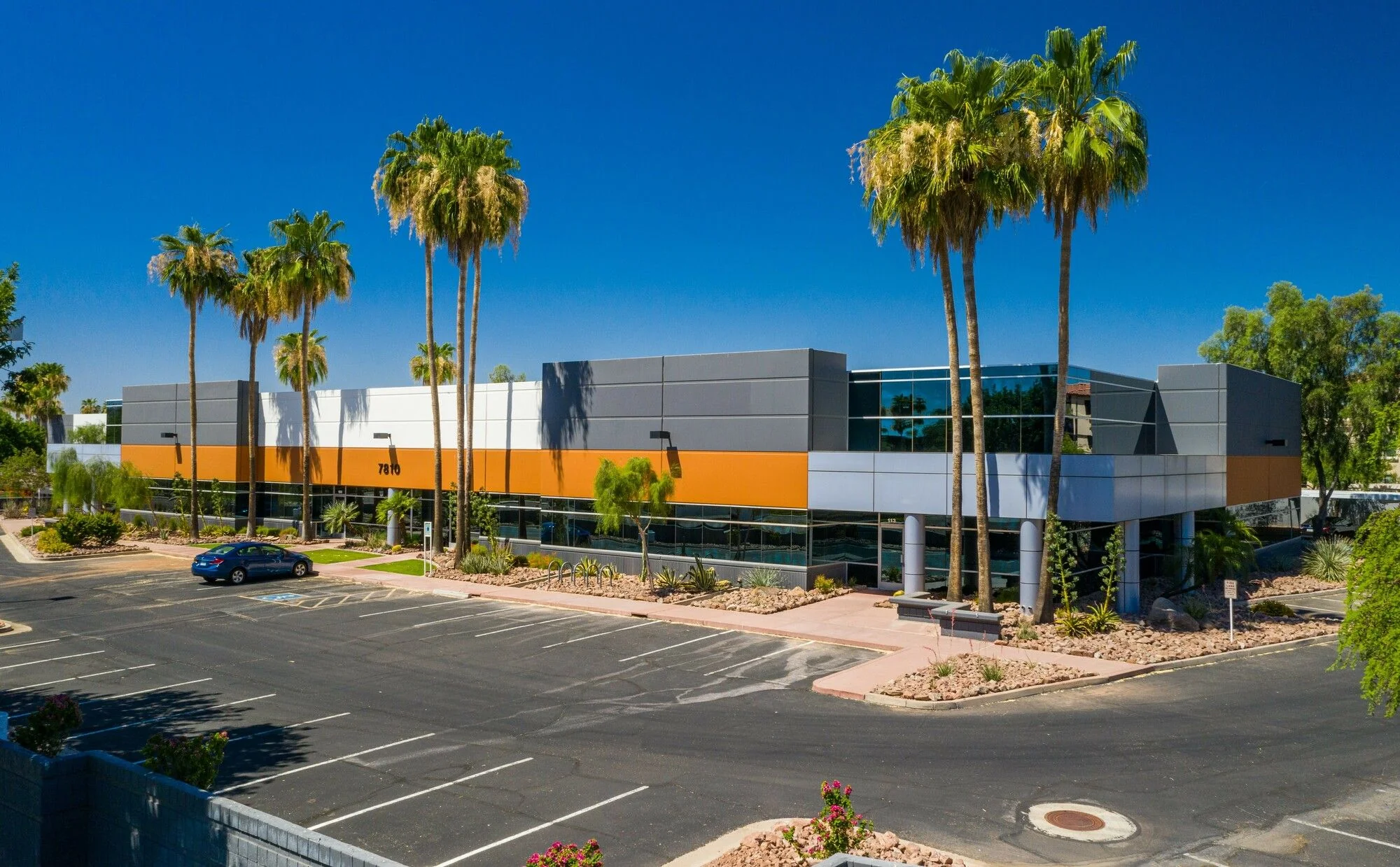 Desert Vista Commerce Center — Lease in Tempe, AZ, photo 2 of 5