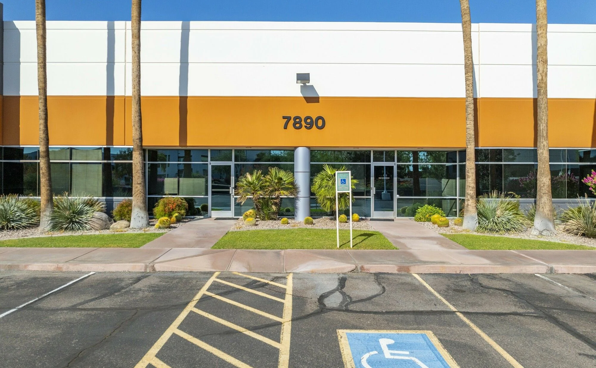 Desert Vista Commerce Center — Lease in Tempe, AZ, photo 3 of 5