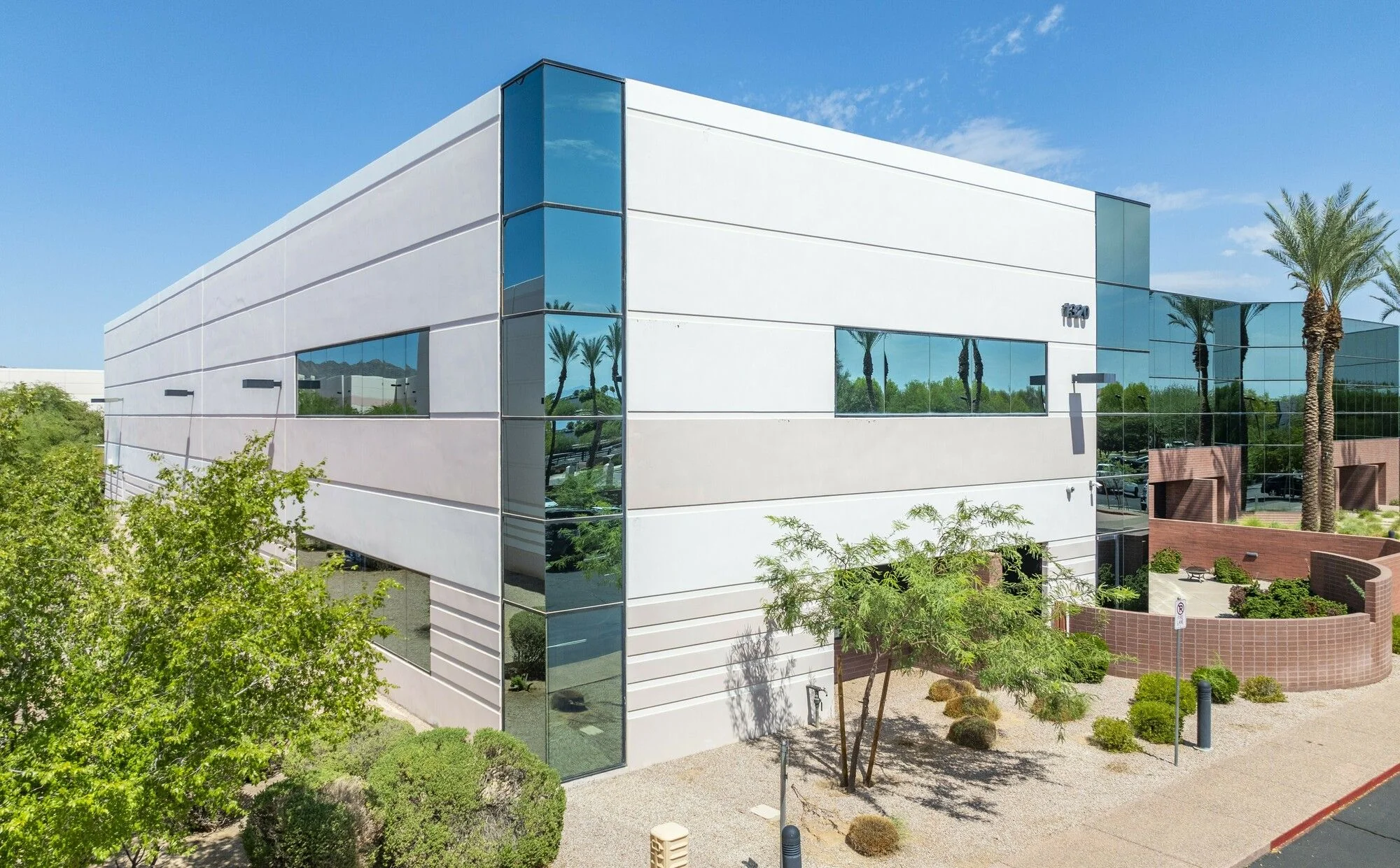 1320 W Auto Dr - industrial for sale in tempe, AZ