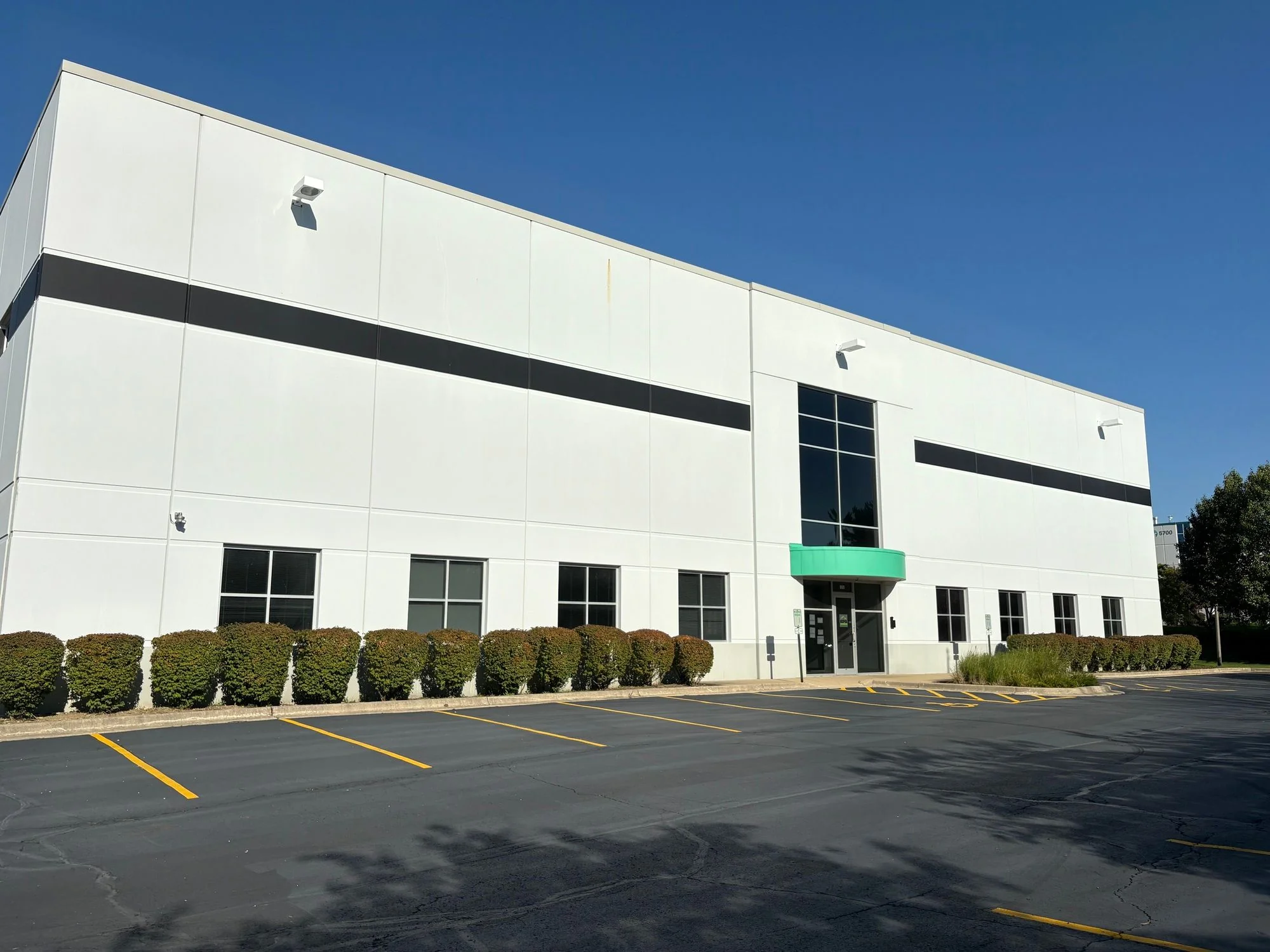 900 Muirfield Dr — Lease in Hanover Park, IL, photo 1 of 8