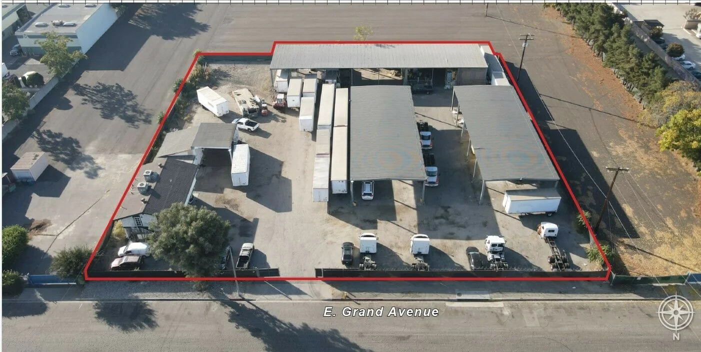 1344 E Grand Ave