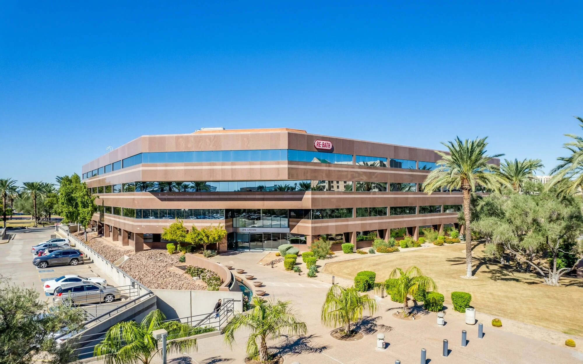Phoenix Gateway Center - One Gateway - office for sale in phoenix, AZ