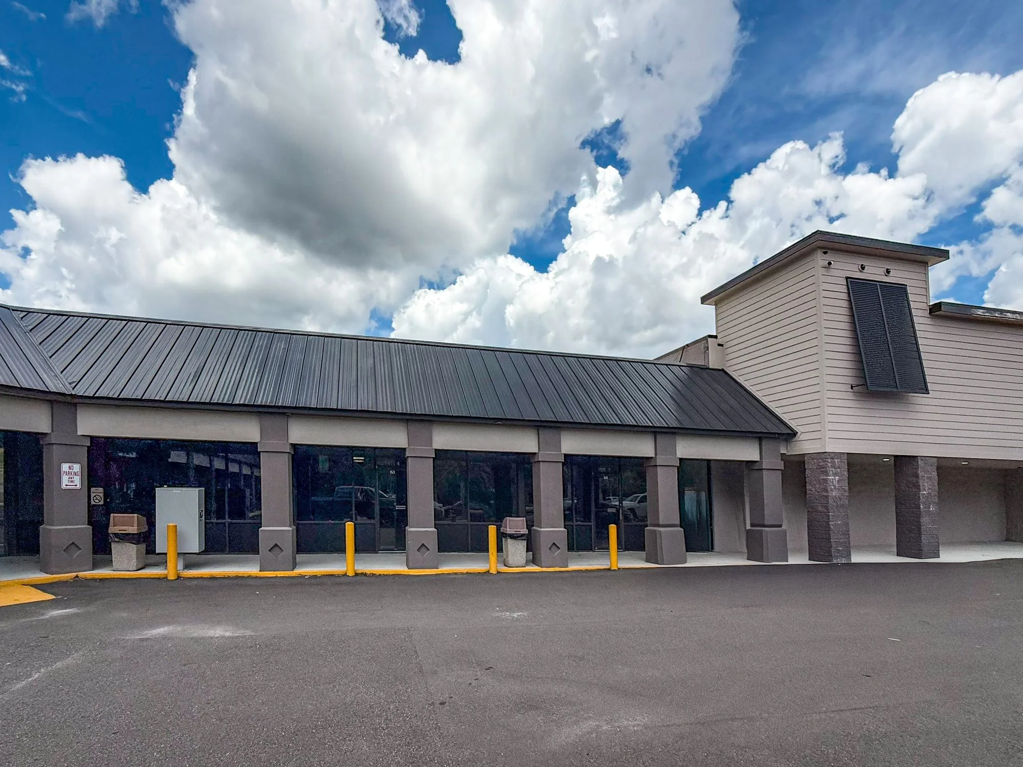 5150 Timuquana Rd — Lease in Jacksonville, FL, photo 1 of 3