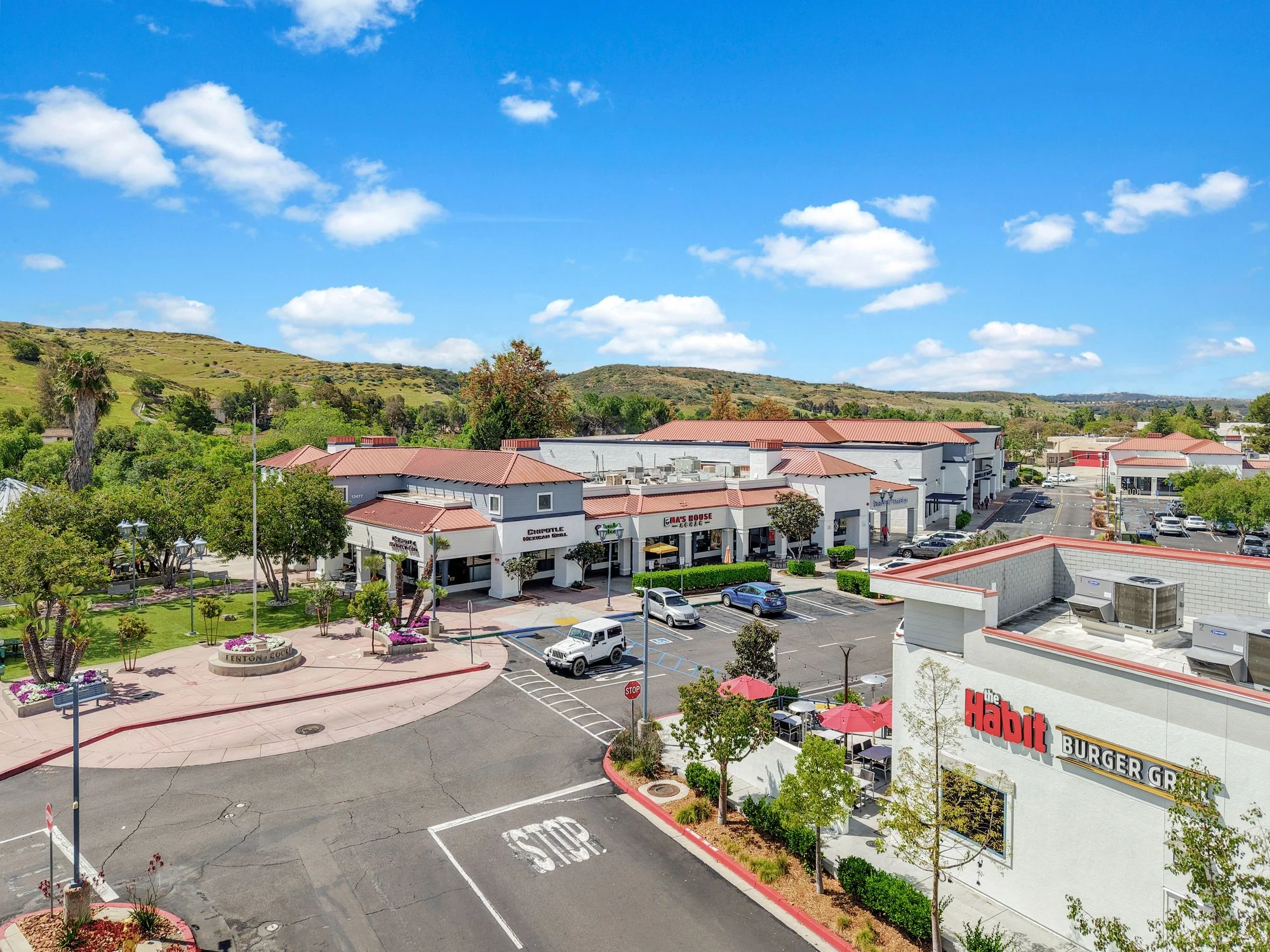 Creekside Plaza — Lease in Poway, CA, photo 3 of 4