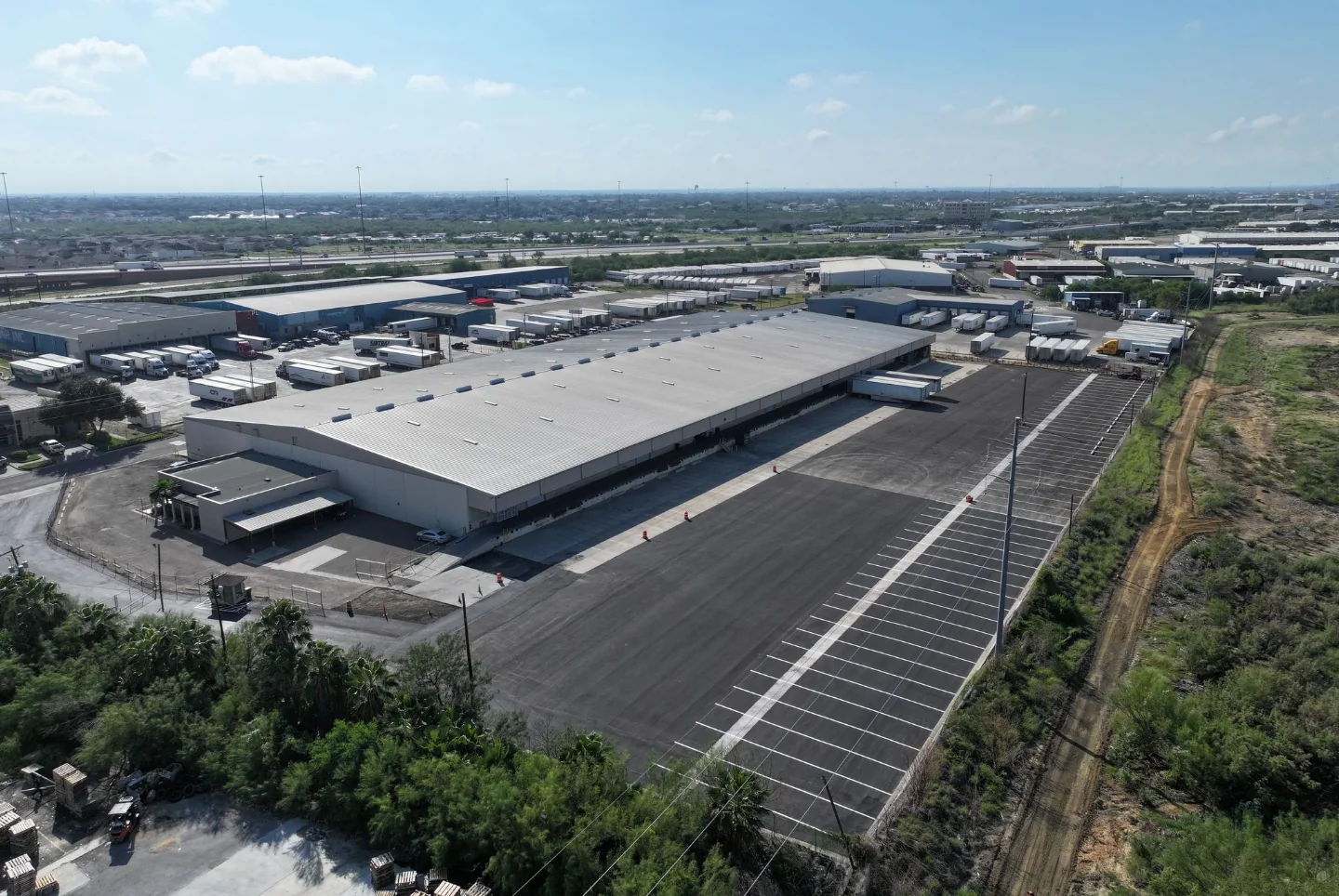 Tejas Industrial Park — Lease in Laredo, TX, photo 3 of 8