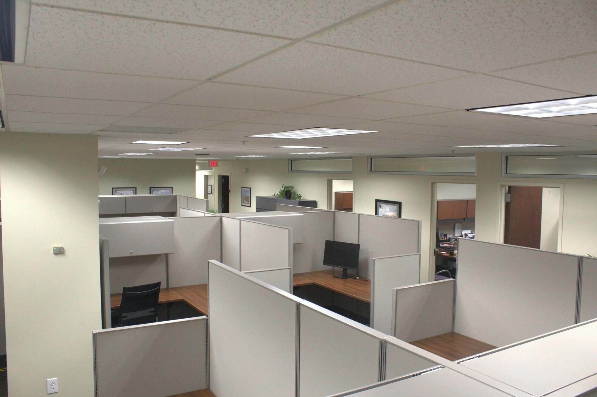 Laurel Corporate Center — Lease in Mount Laurel Township, NJ, photo 2 of 6