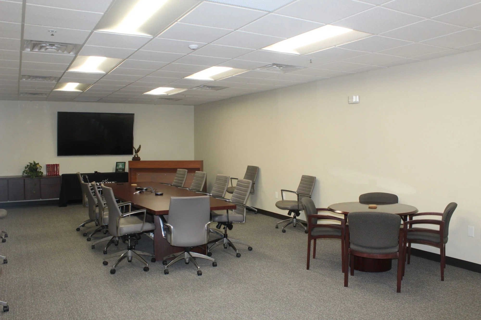 Laurel Corporate Center — Lease in Mount Laurel Township, NJ, photo 5 of 6