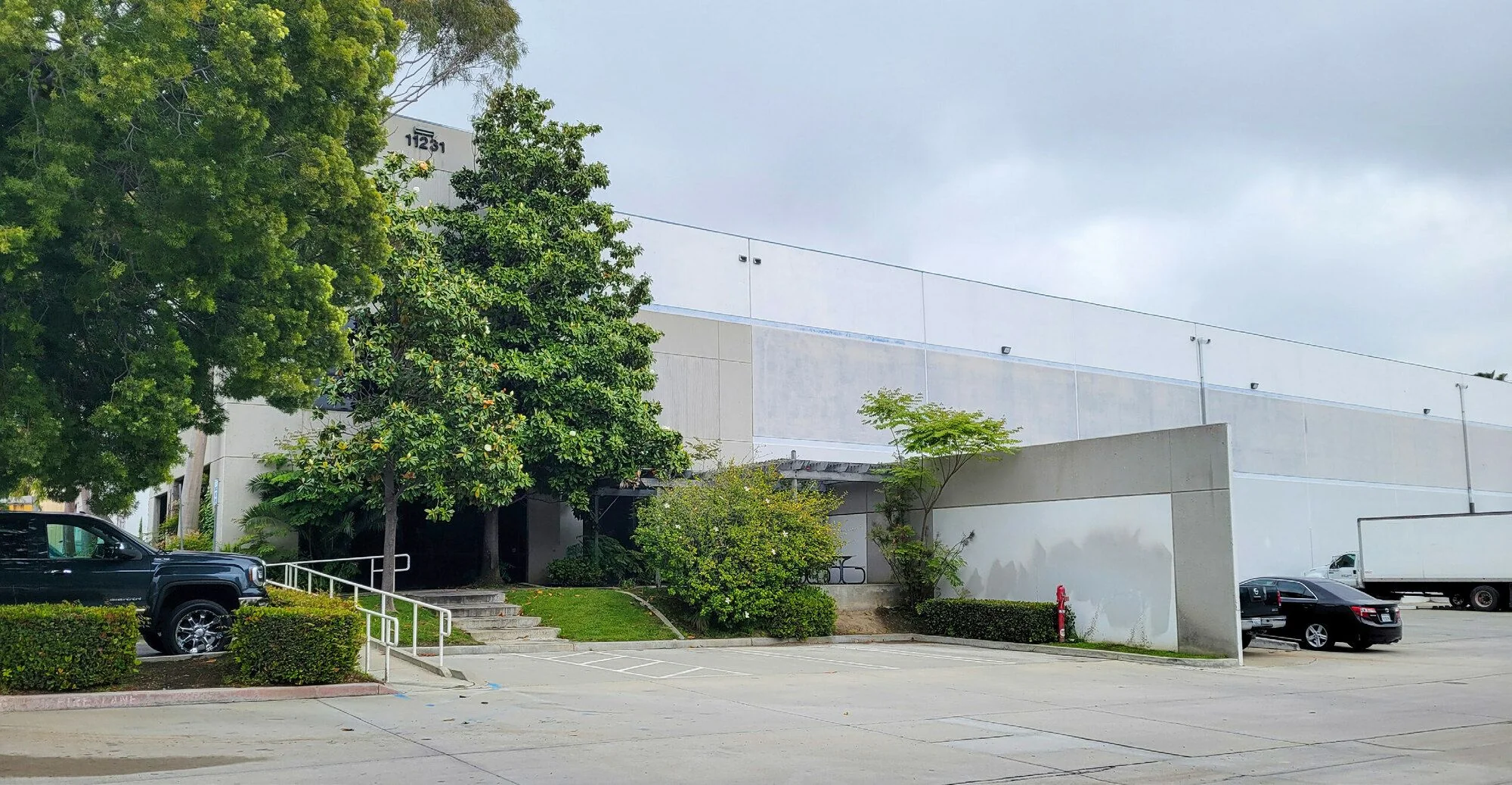 11231 Jersey Blvd — Lease in Rancho Cucamonga, CA, photo 1 of 1