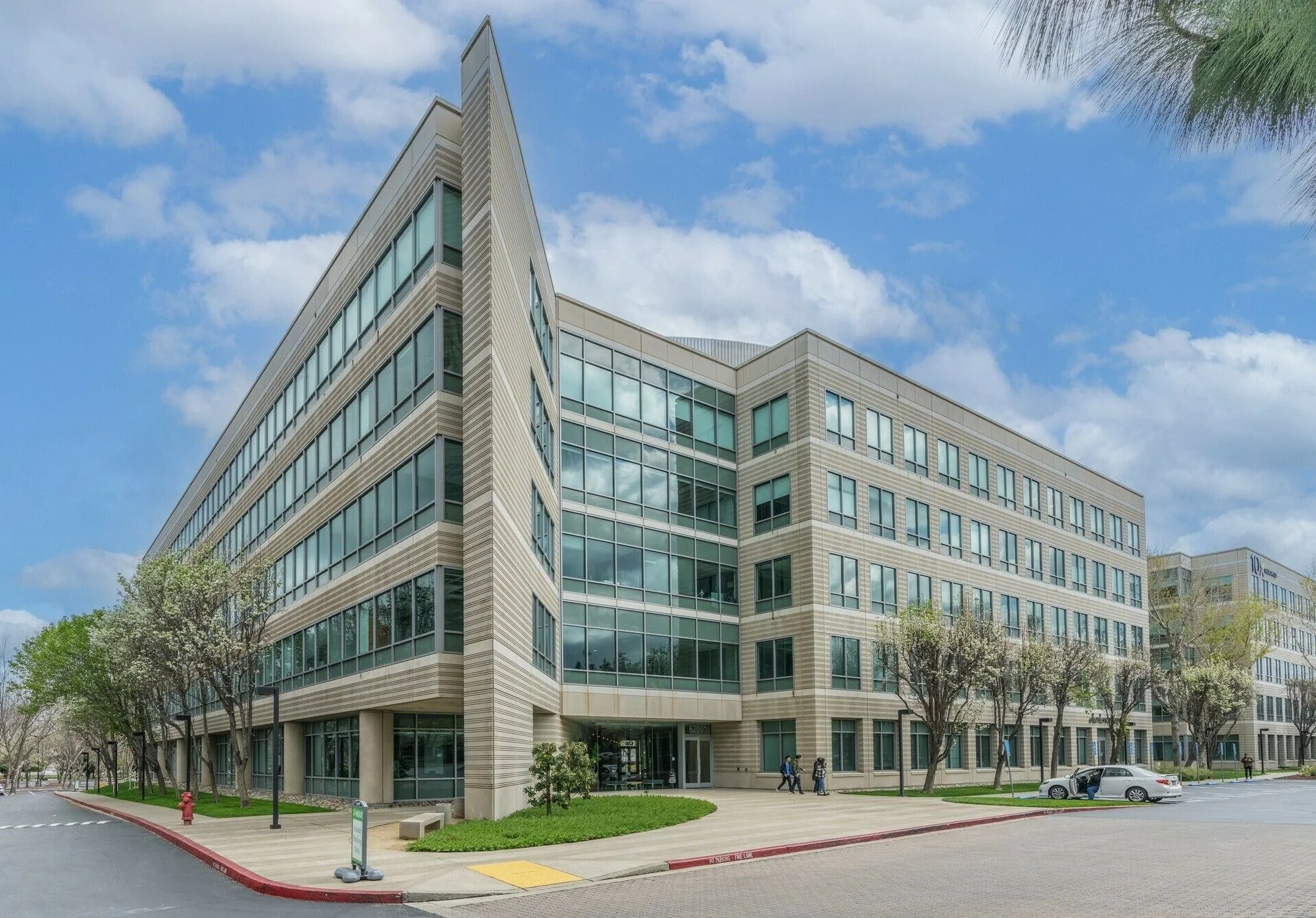 6200-6220 Stoneridge Mall Rd — Lease in Pleasanton, CA, photo 1 of 8