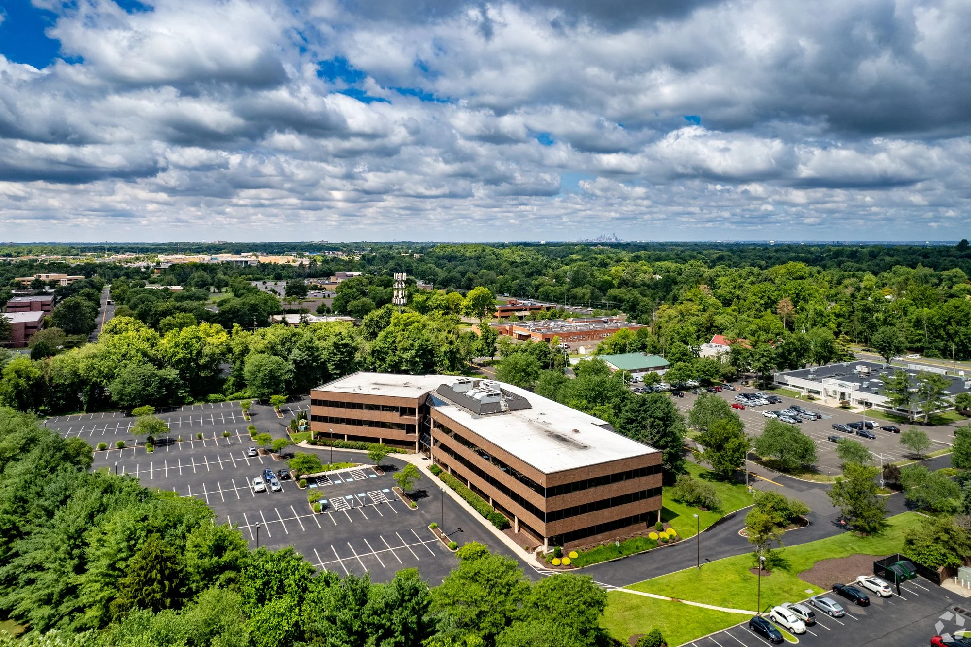 Moorestown Corporate Ctr — Lease in Moorestown, NJ, photo 4 of 8