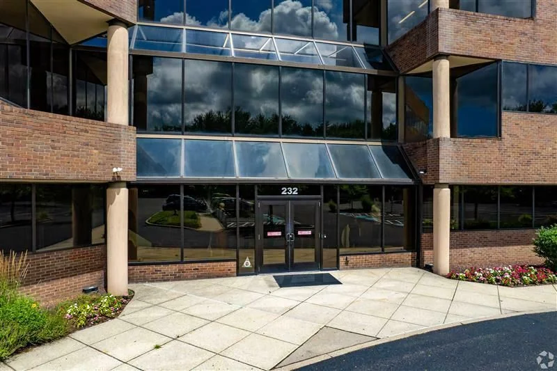 Moorestown Corporate Ctr — Lease in Moorestown, NJ, photo 6 of 8