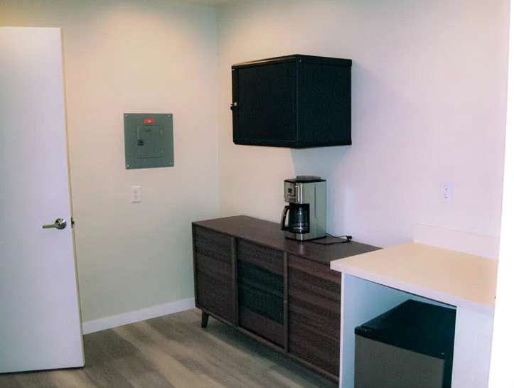 Creekwood Professional Center — Lease in Novato, CA, photo 2 of 6