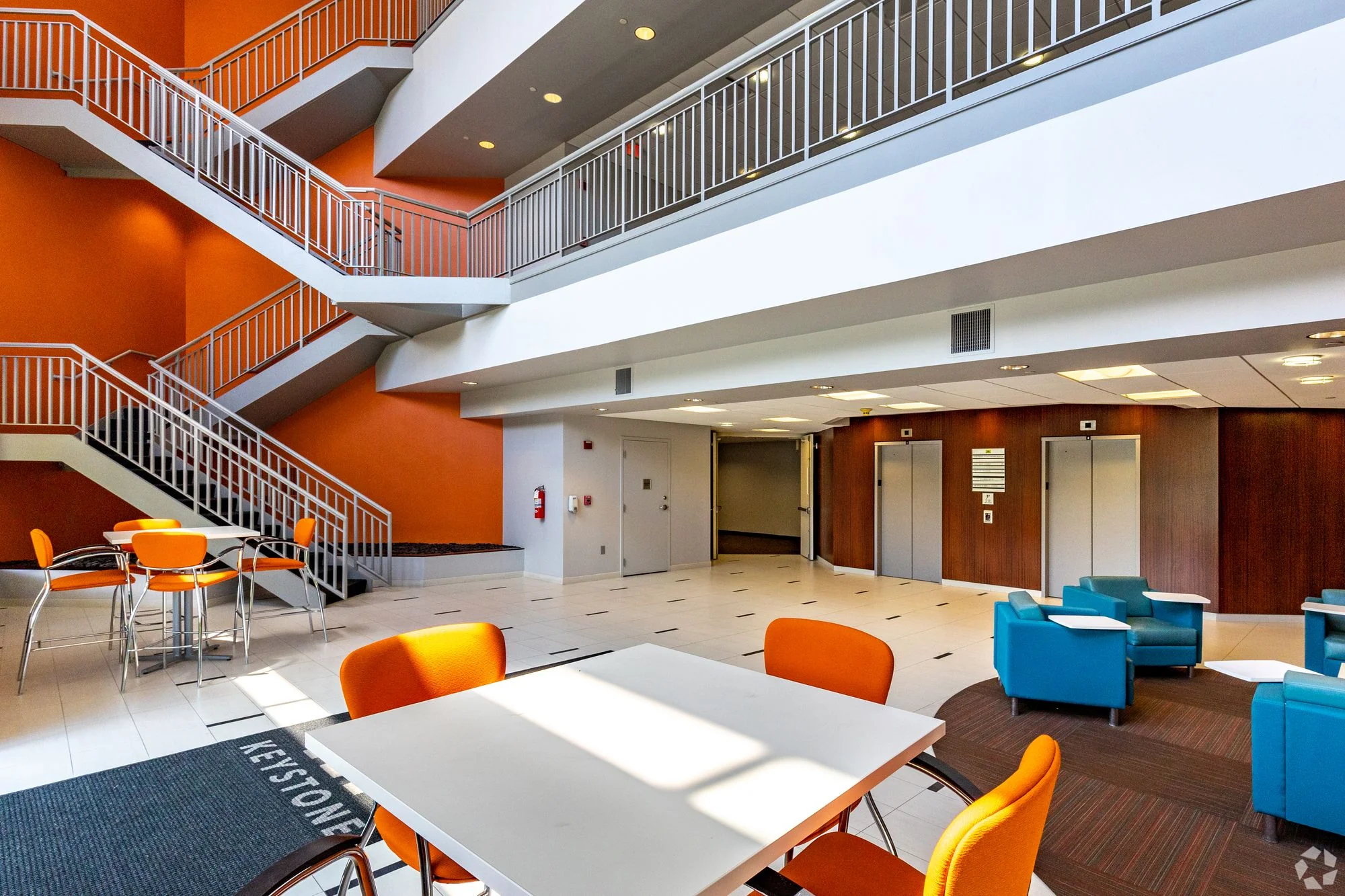 Moorestown Corp Center 1 — Lease in Moorestown, NJ, photo 2 of 8