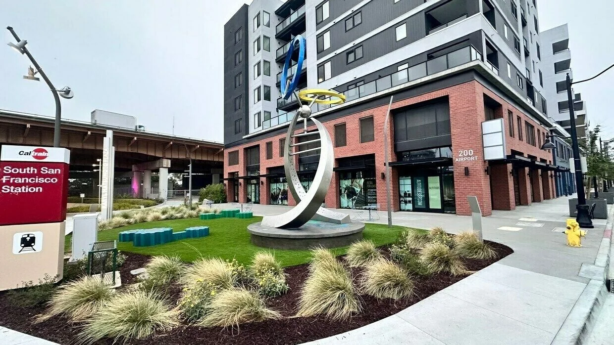 200 Airport Blvd — Lease in South San Francisco, CA, photo 2 of 5